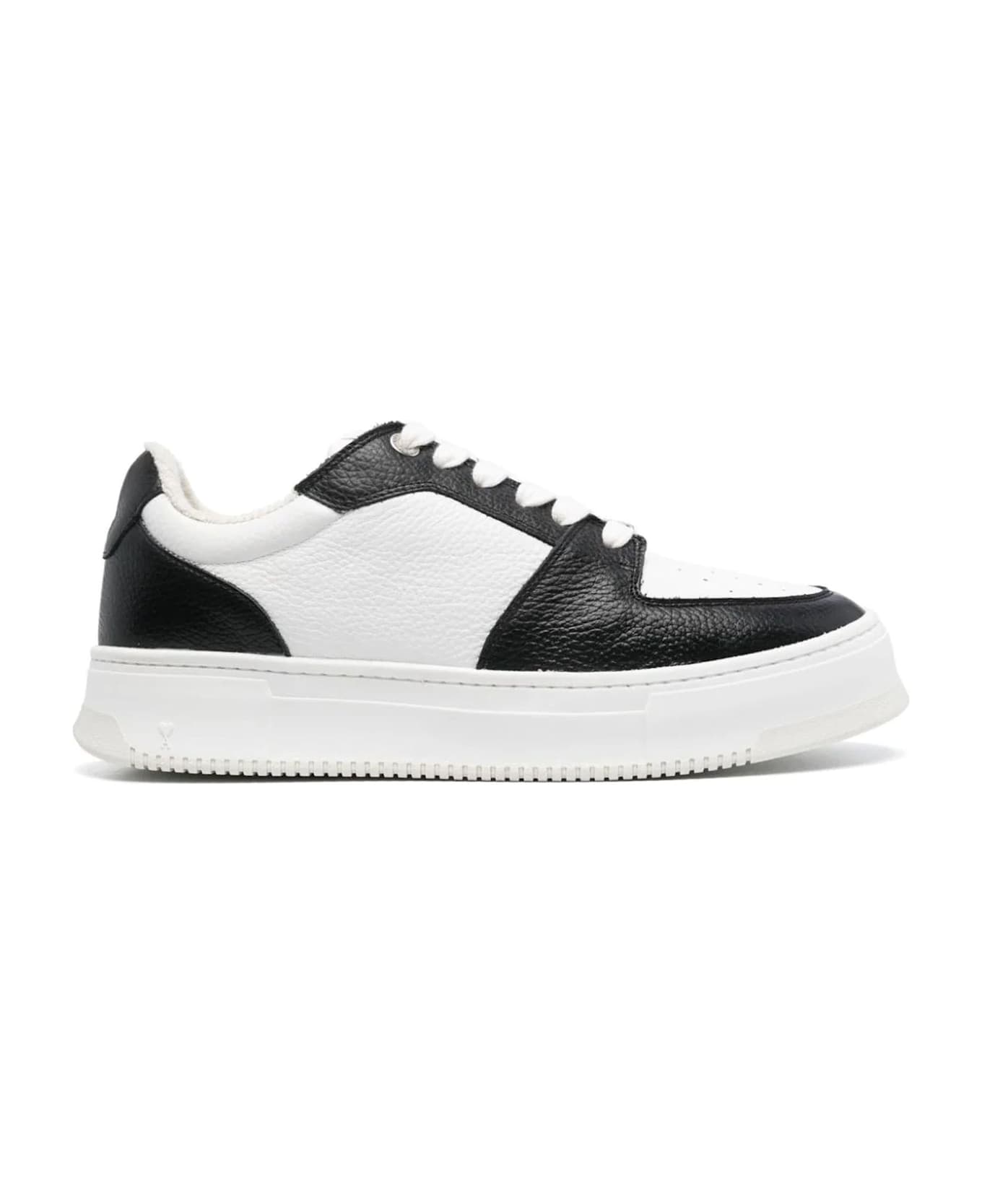 Ami Alexandre Mattiussi Ami Sneakers White - White