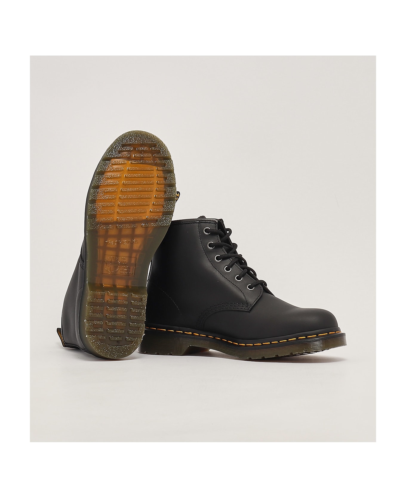 Dr. Martens Stivaletto Stringato In Nappa Boots - NERO