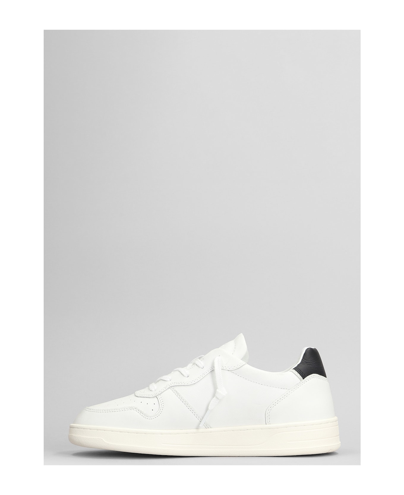 D.A.T.E. Court Sneakers In White Leather - white