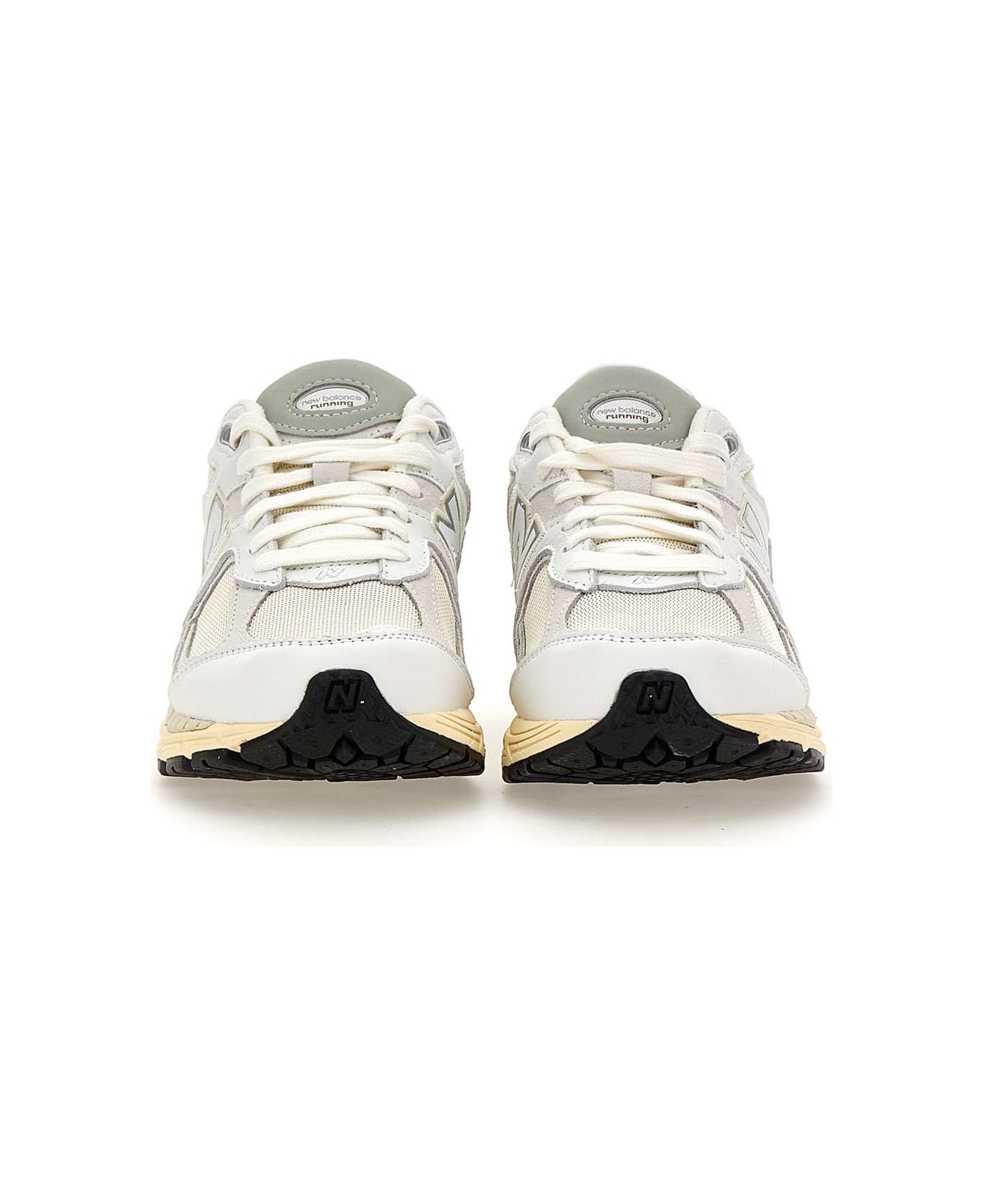 New Balance "2002" Sneakers - WHITE