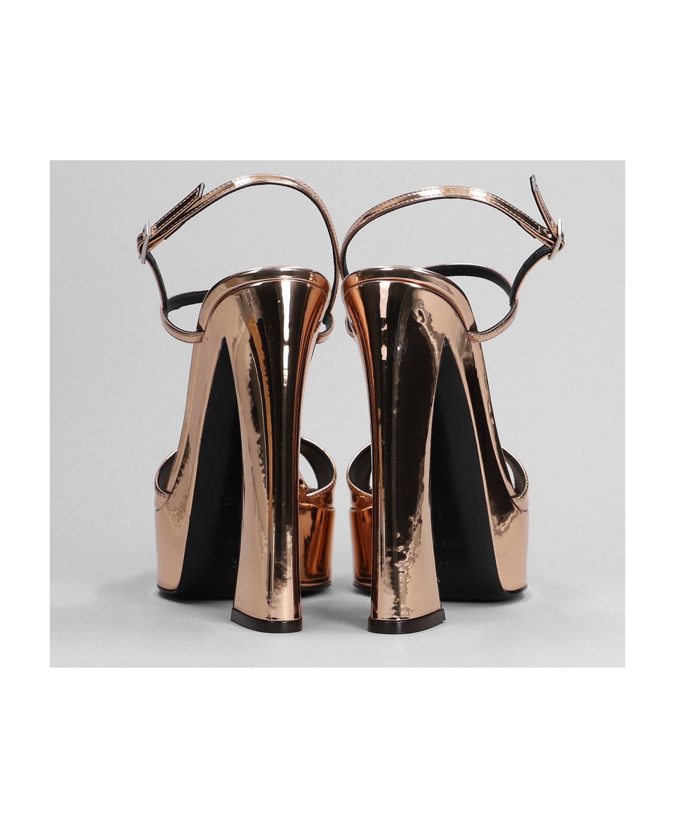Giuseppe Zanotti Sylvy Sandals In Bronze Synthetic Leather - bronze サンダル