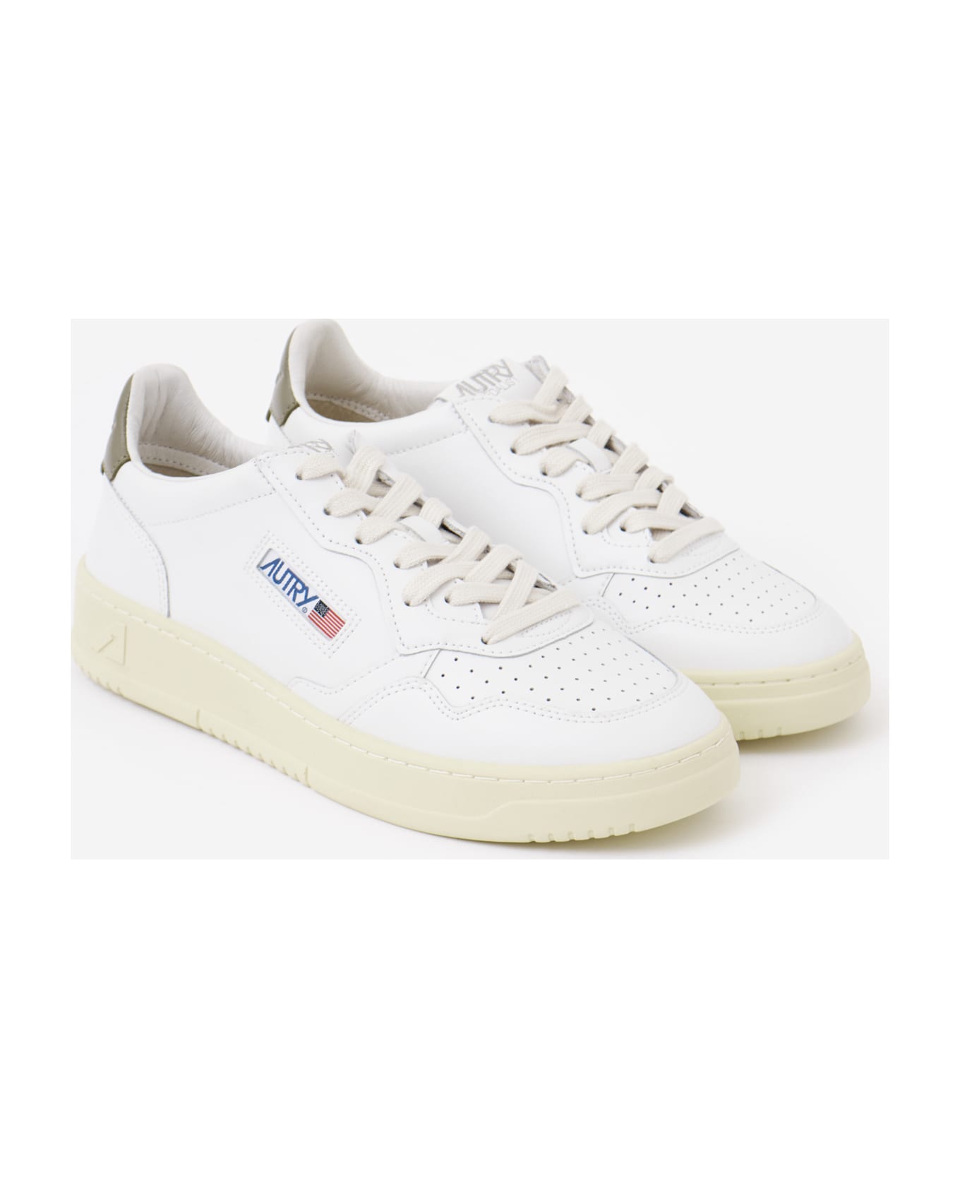 Autry 01 Low Sneakers - white