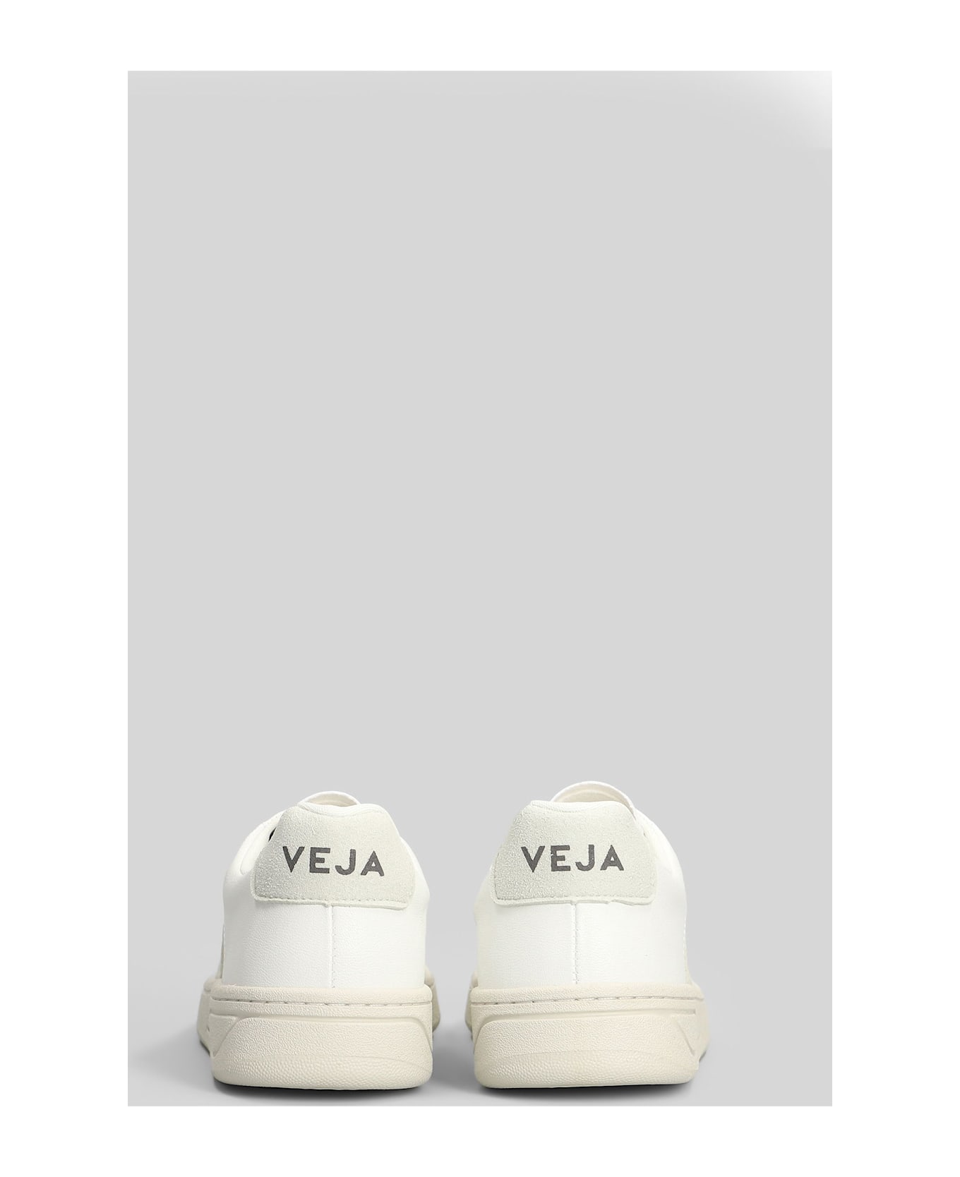 Veja Urca Sneakers In White Leather - white