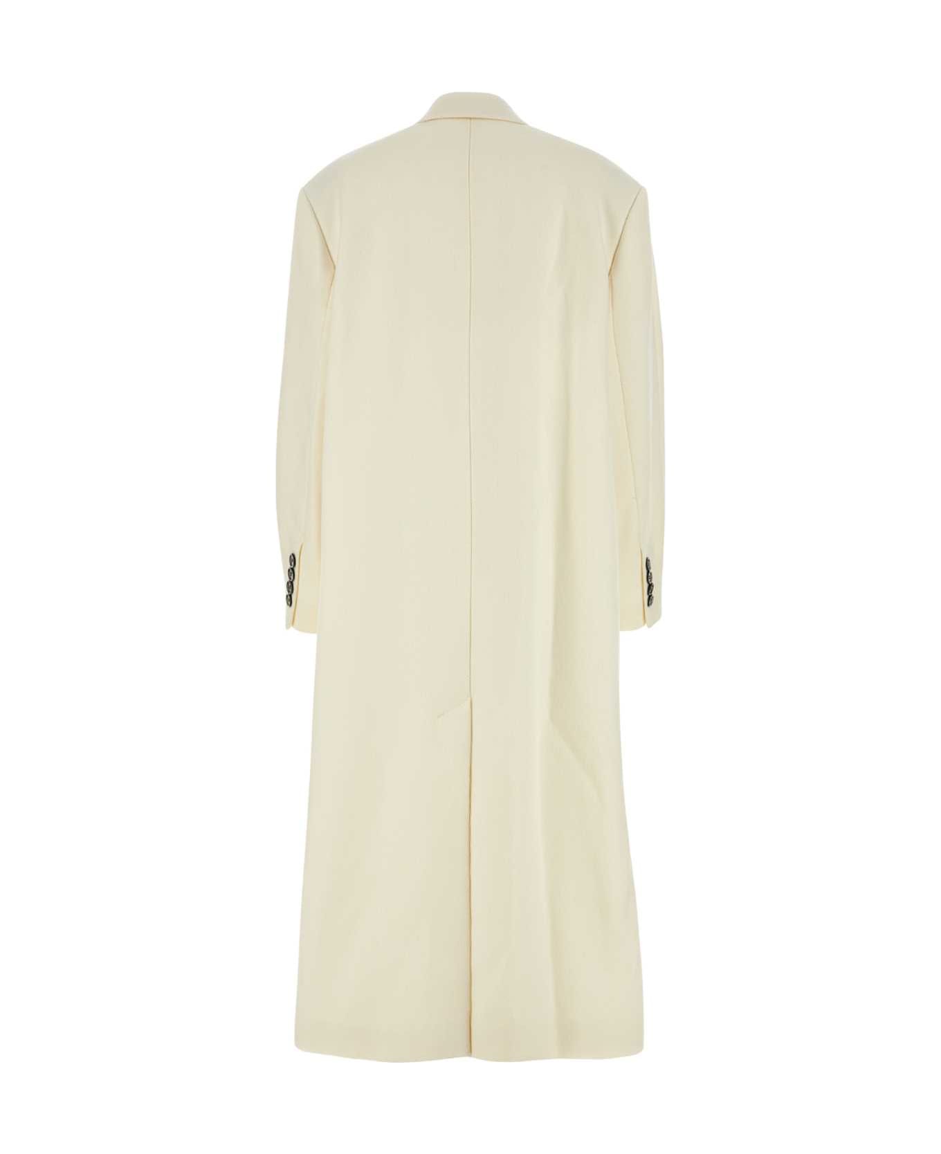 Ami Alexandre Mattiussi Ivory Wool Blend Oversize Coat - White レインコート
