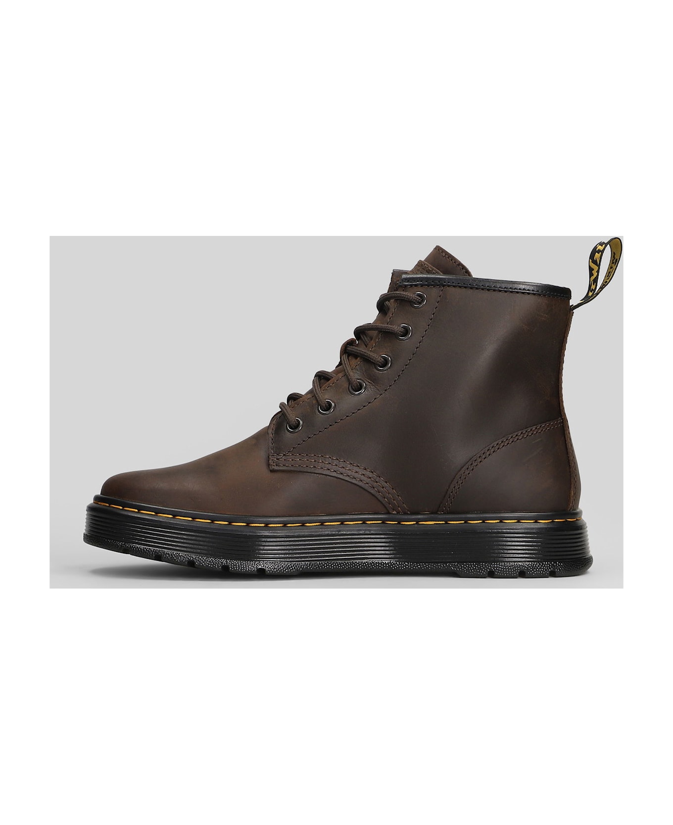 Dr. Martens Brookline Chukka Combat Boots In Brown Leather - brown