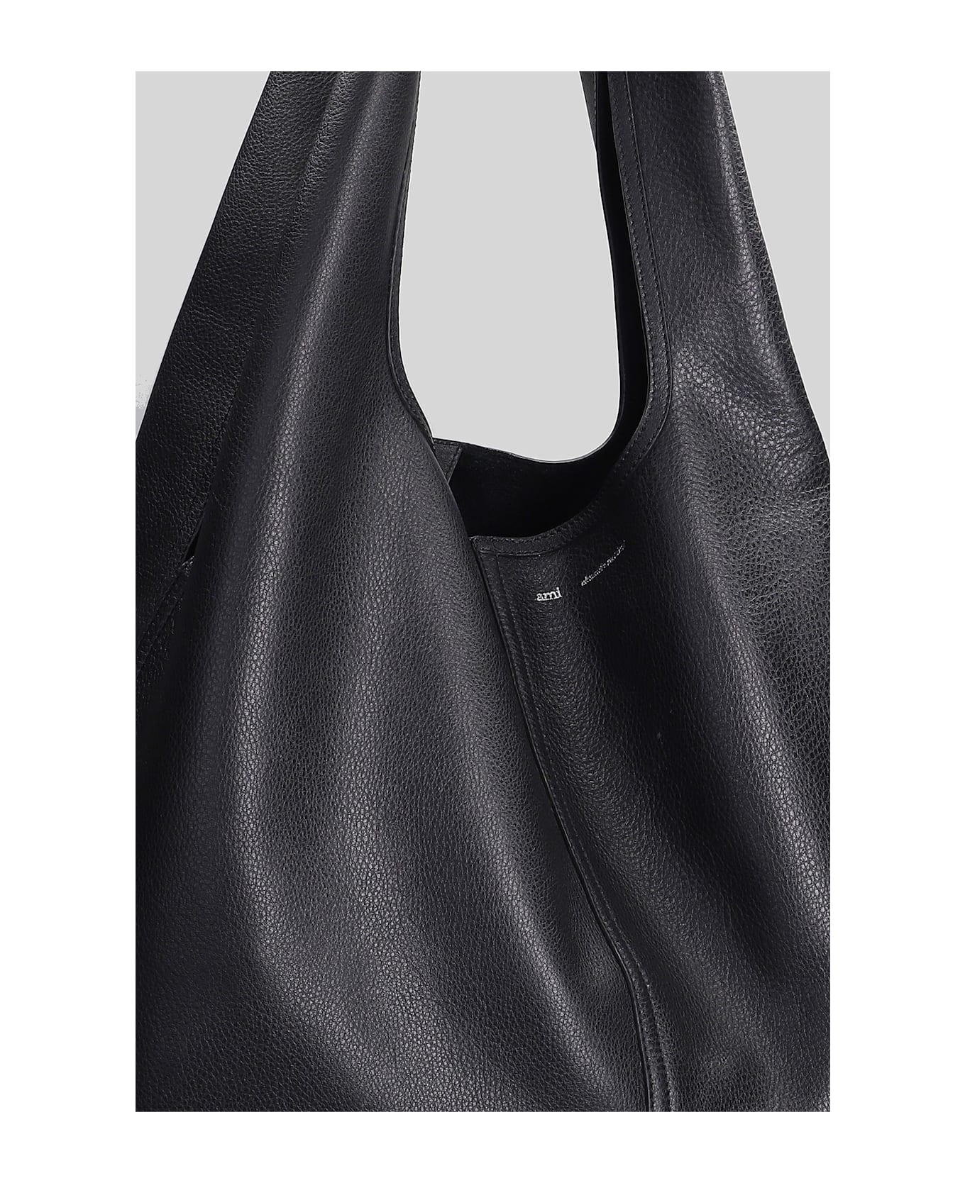 Ami Alexandre Mattiussi Etienne Hobo Bag Tote In Black Leather - black