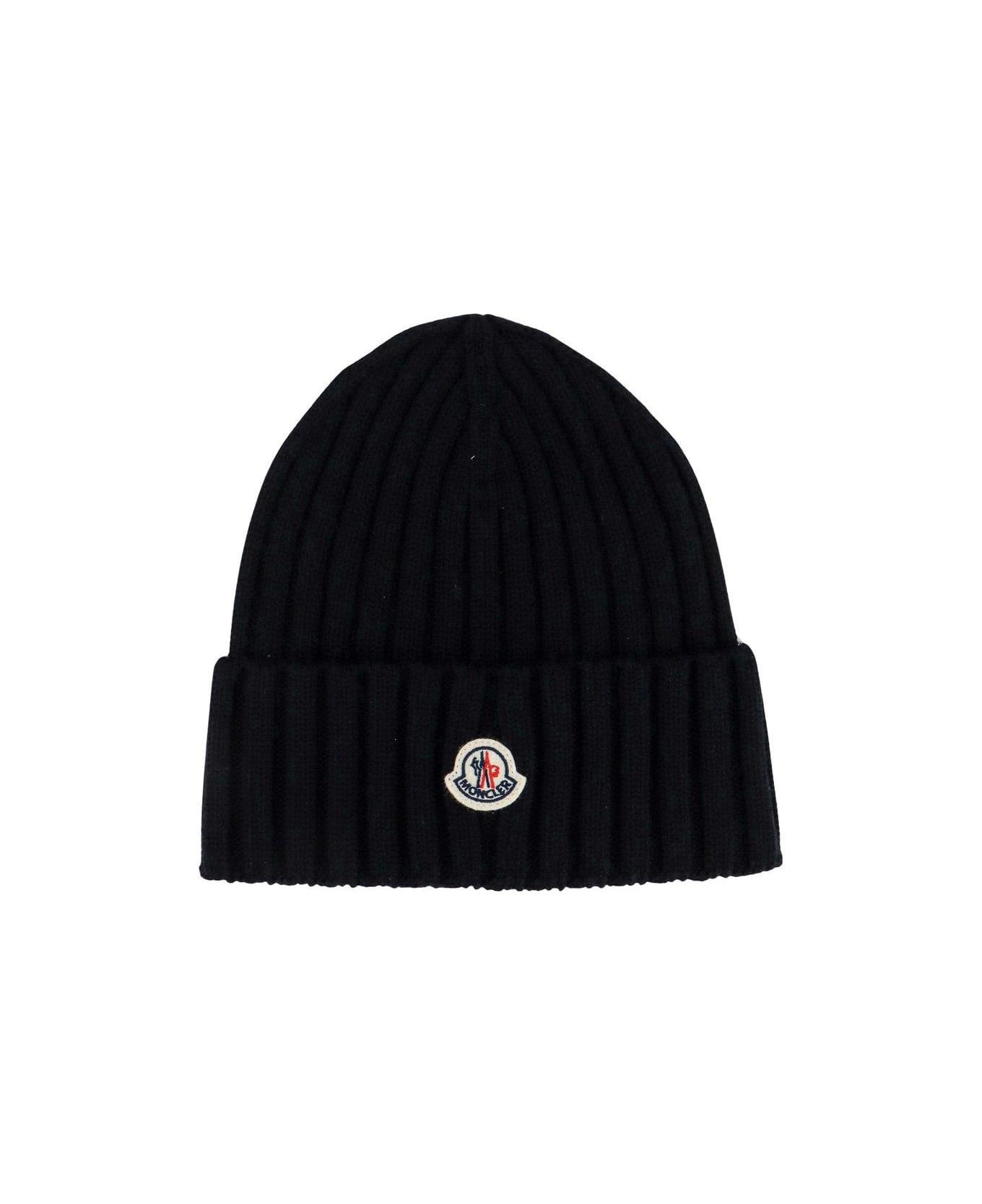 Moncler Logo Patch Ribbed Beanie - Black 帽子
