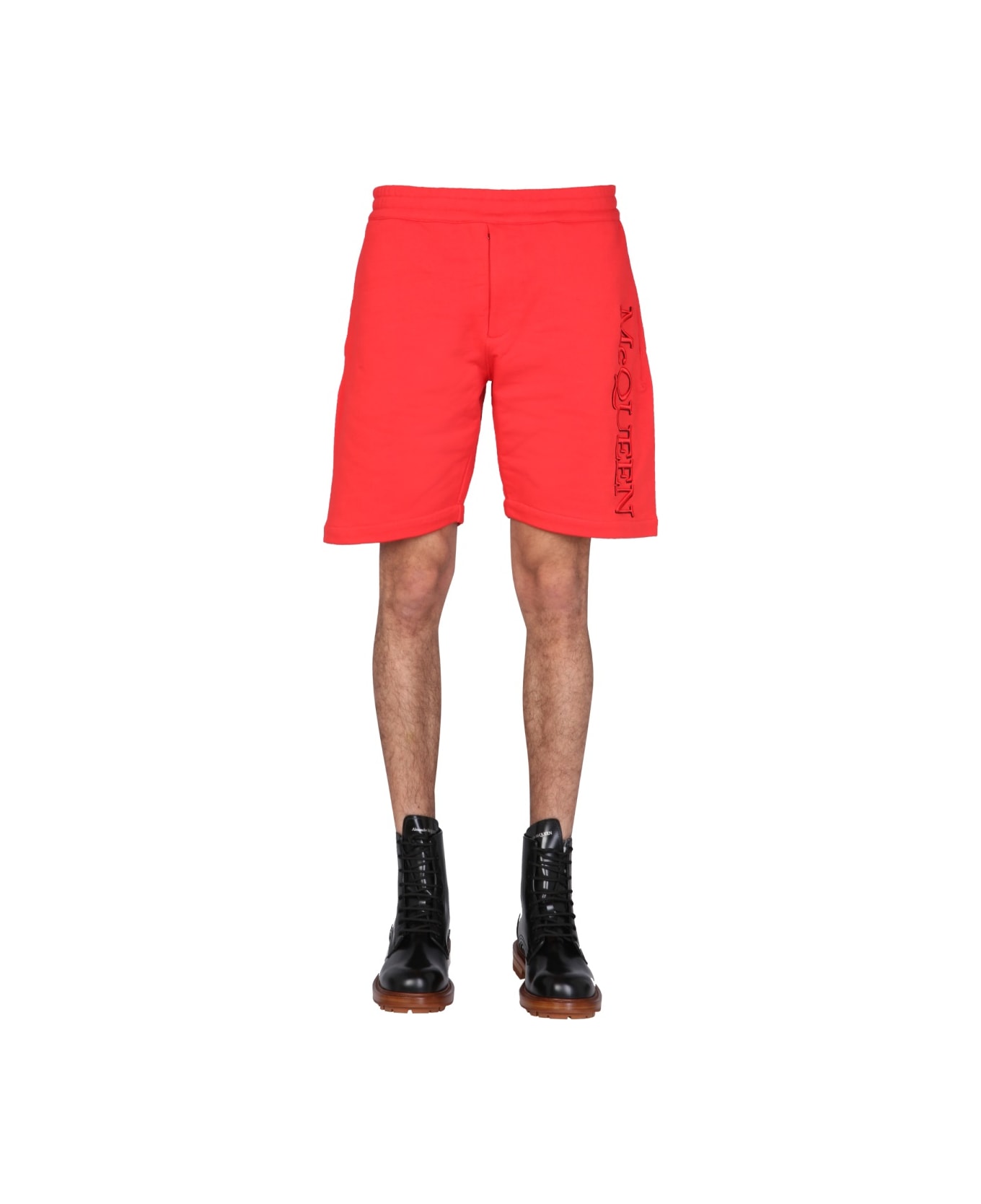 Alexander McQueen Bermuda With Embroidered Logo - RED ショートパンツ