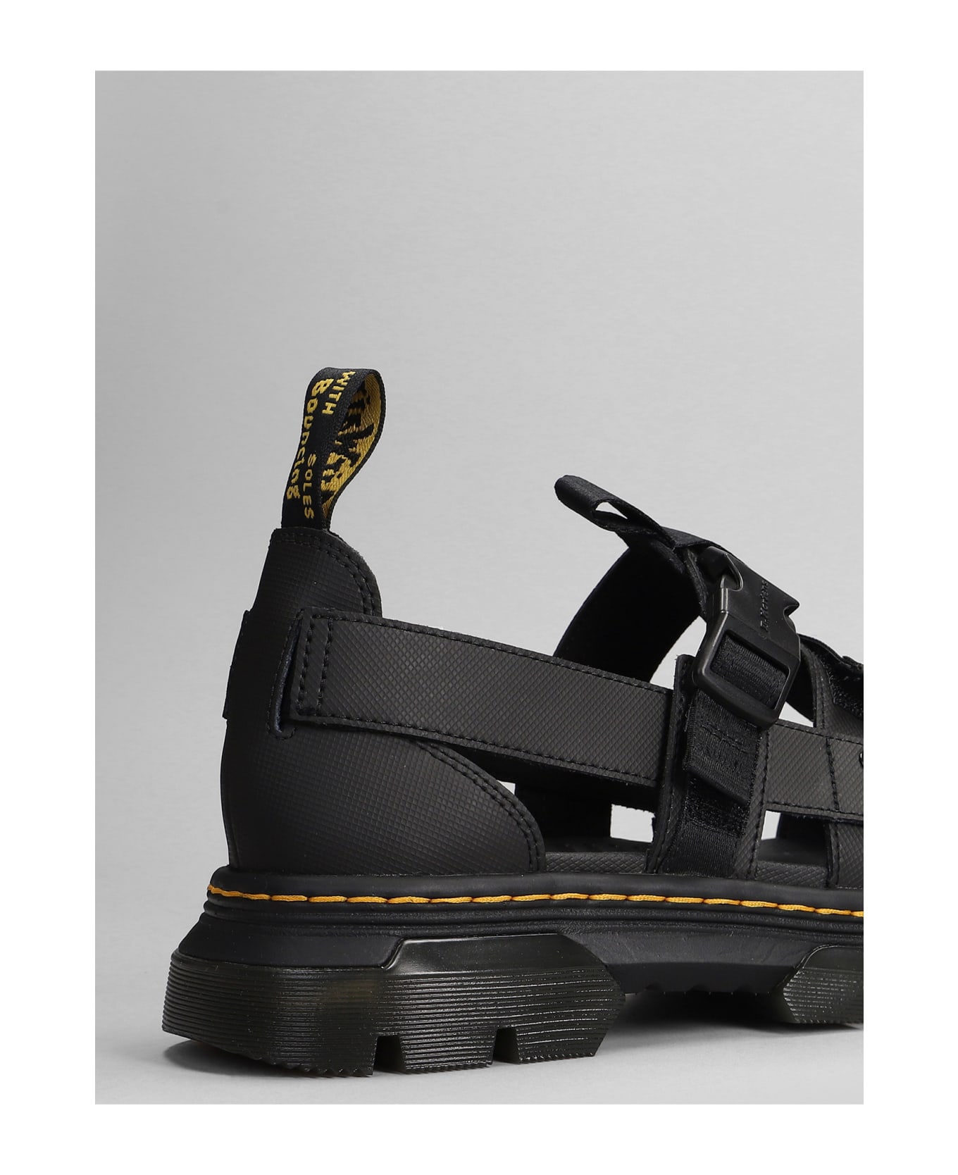 Dr. Martens Pearson Sandals In Black Leather - black