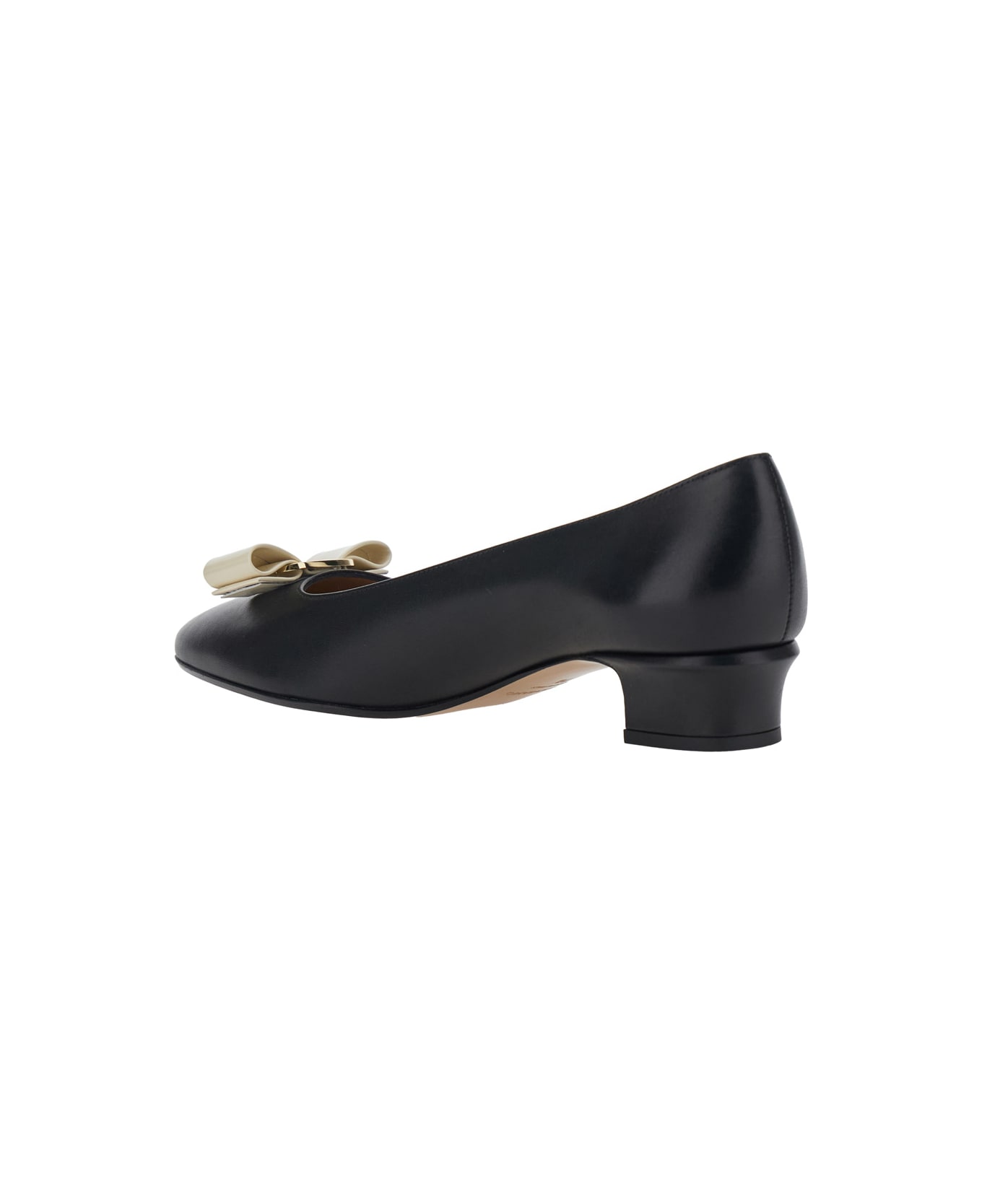 Ferragamo 'vara 2.0' Black Pumps With Low Block Heel And Logo Plaque On The Front In Leather Woman - Black