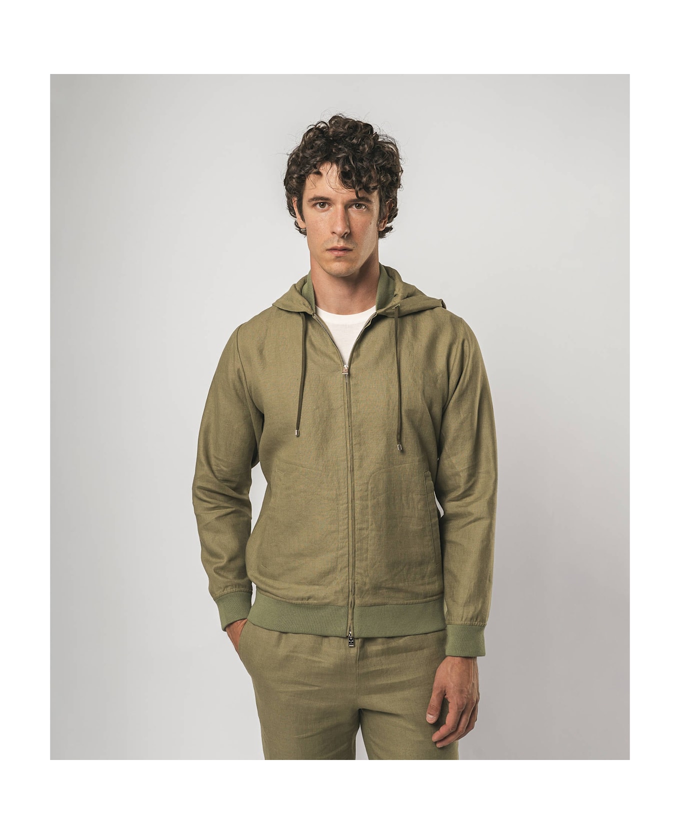 Larusmiani Sea Island Tracksuit Hoodie 
babe
 Pants - Olive