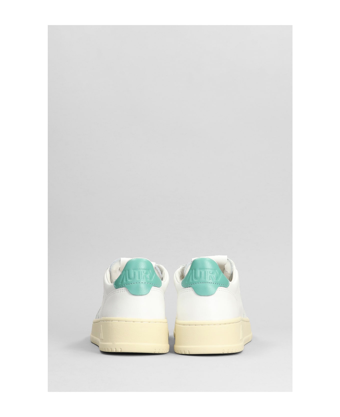 Autry Medalist Low-top Sneakers - WHITE/GREEN
