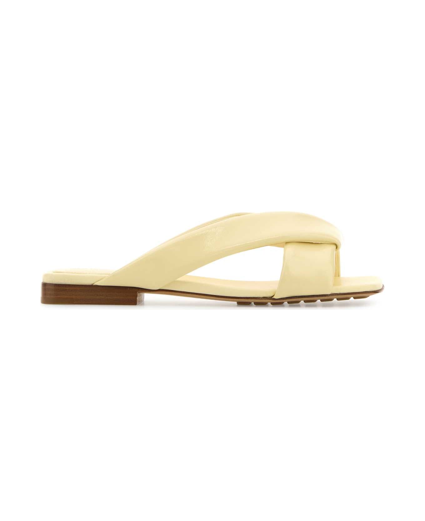 Bottega Veneta Pastel Yellow Leather Riva Slippers - BURRO