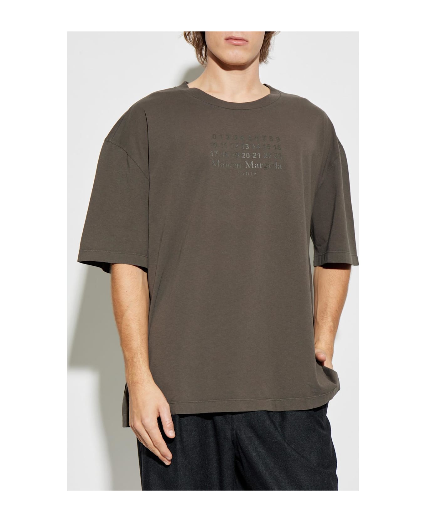 Maison Margiela T-shirt With Printed Logo - BROWN