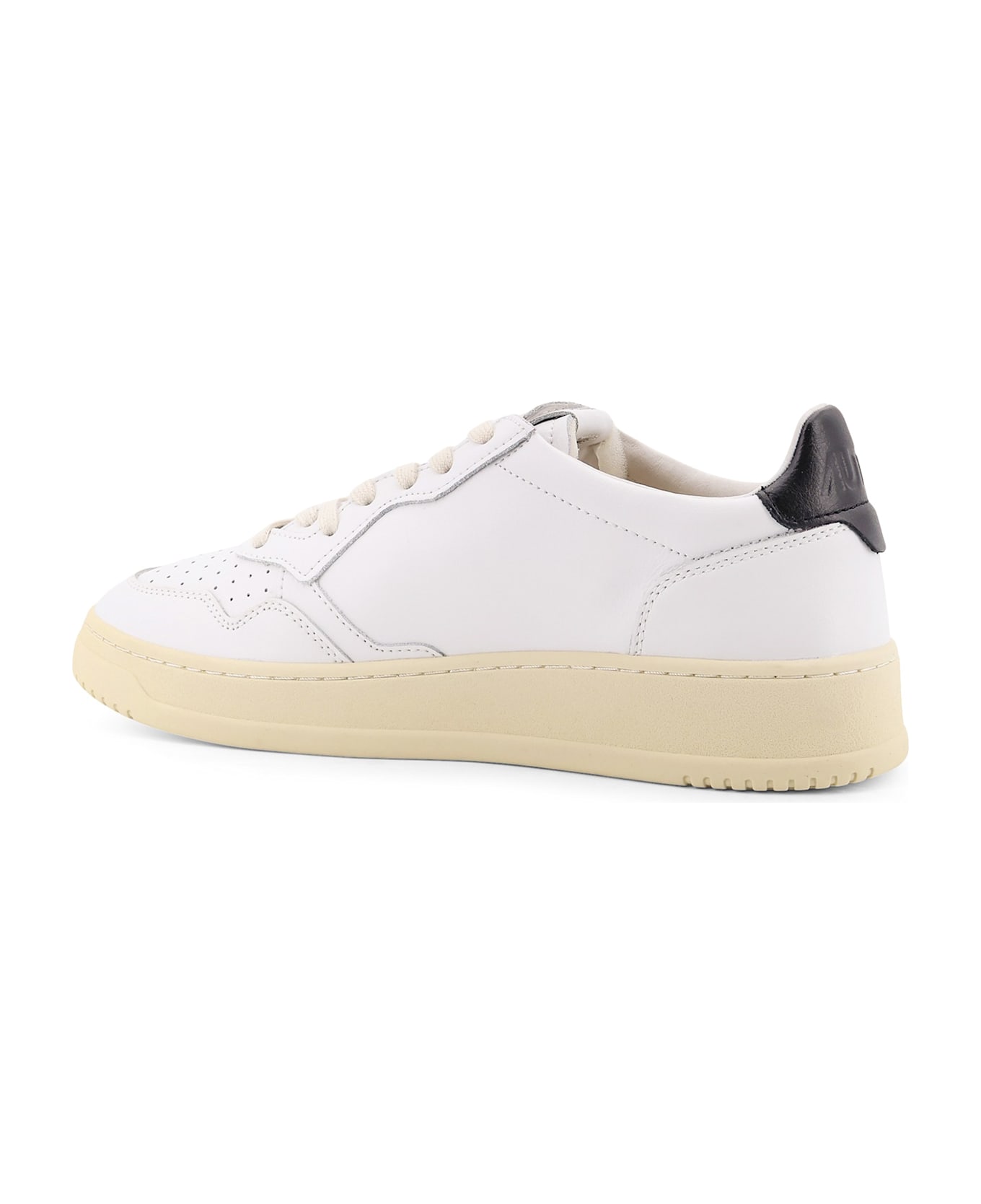 Autry Medalist Low Leather Low-top Sneakers - White