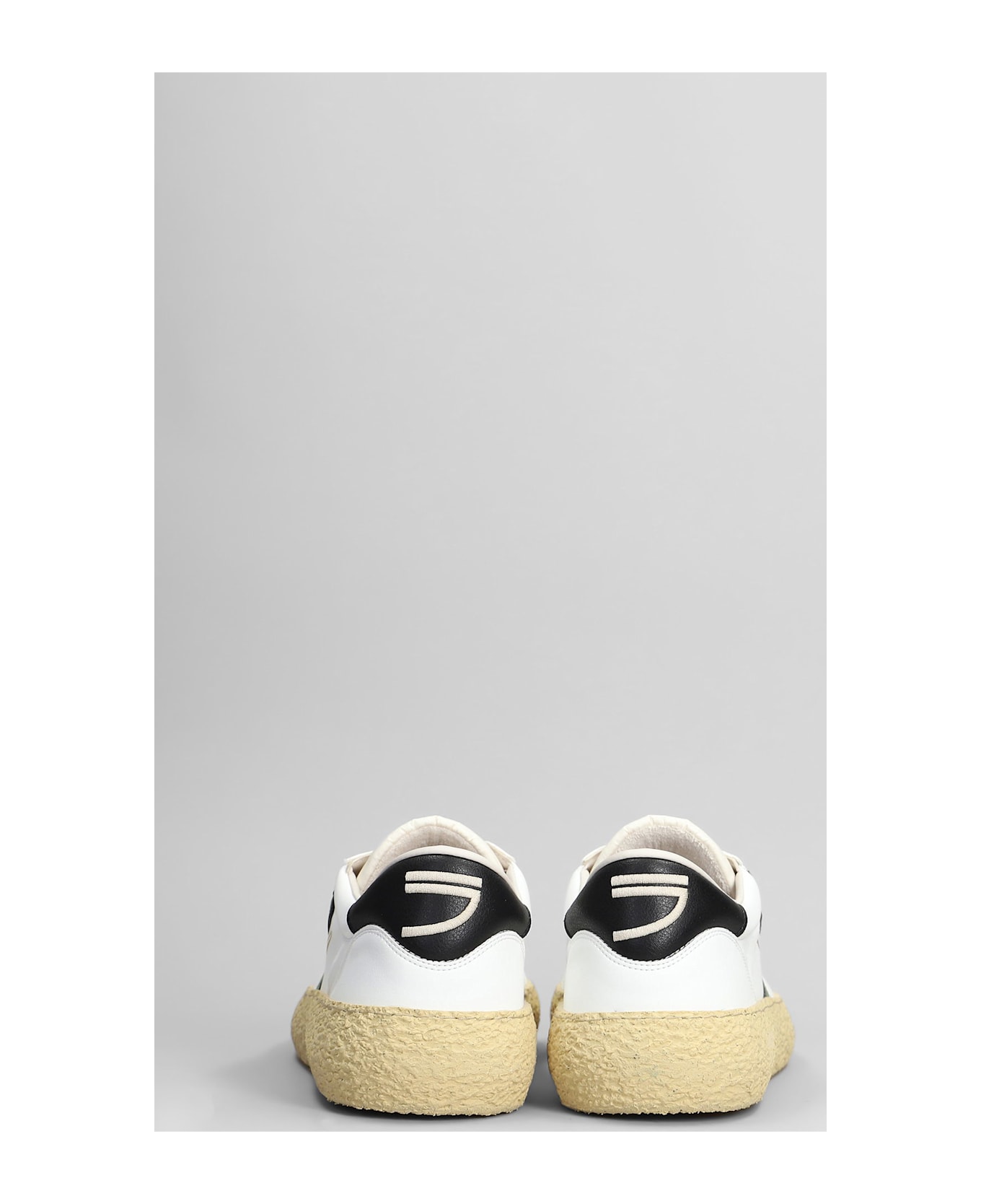 Puraai Foresta Sneakers In White Leather - white