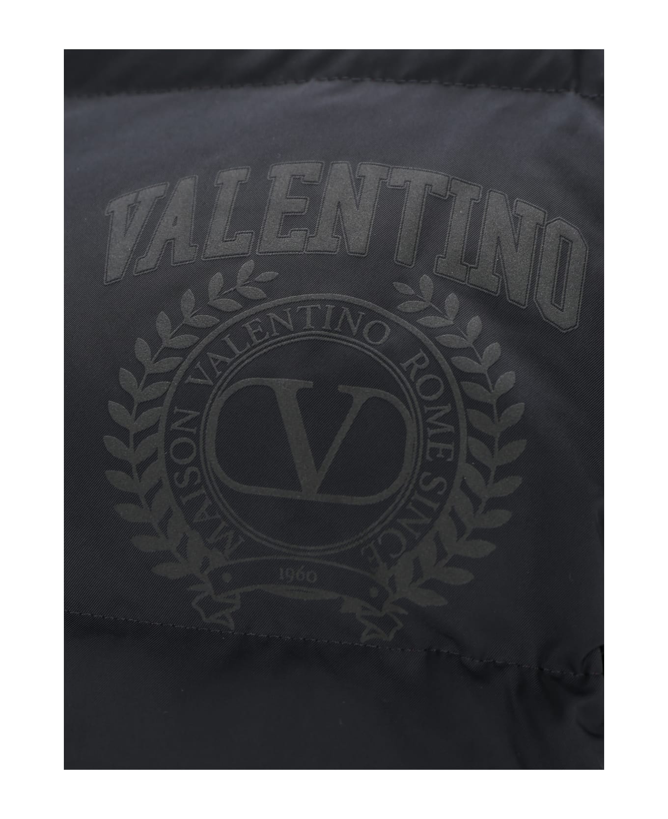 Valentino Garavani Down Jacket - Nero