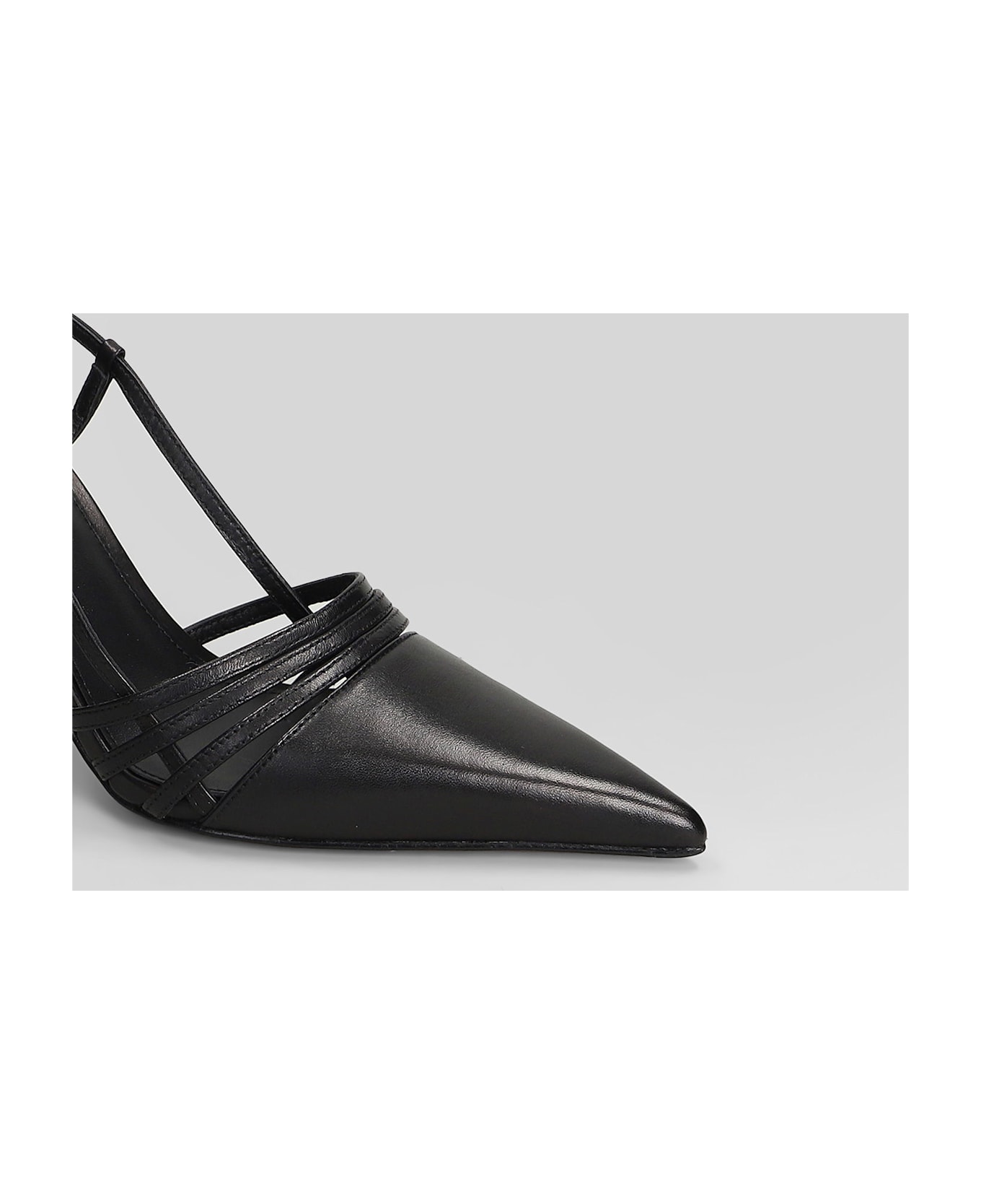 MICHAEL Michael Kors Haisley Sling Pump Pumps In Black Leather - Black