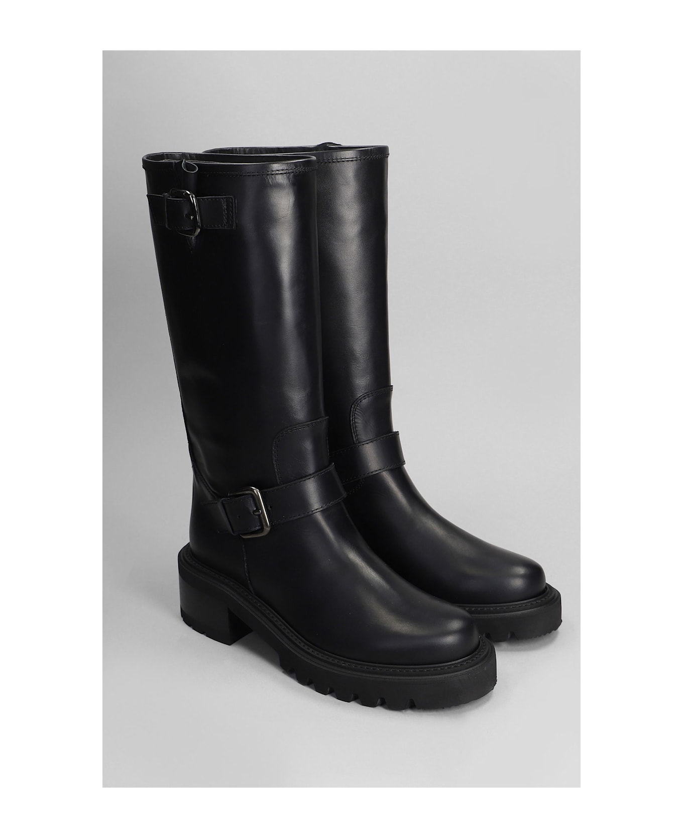 Via Roma 15 Low Heels Ankle Boots In Black Leather - black