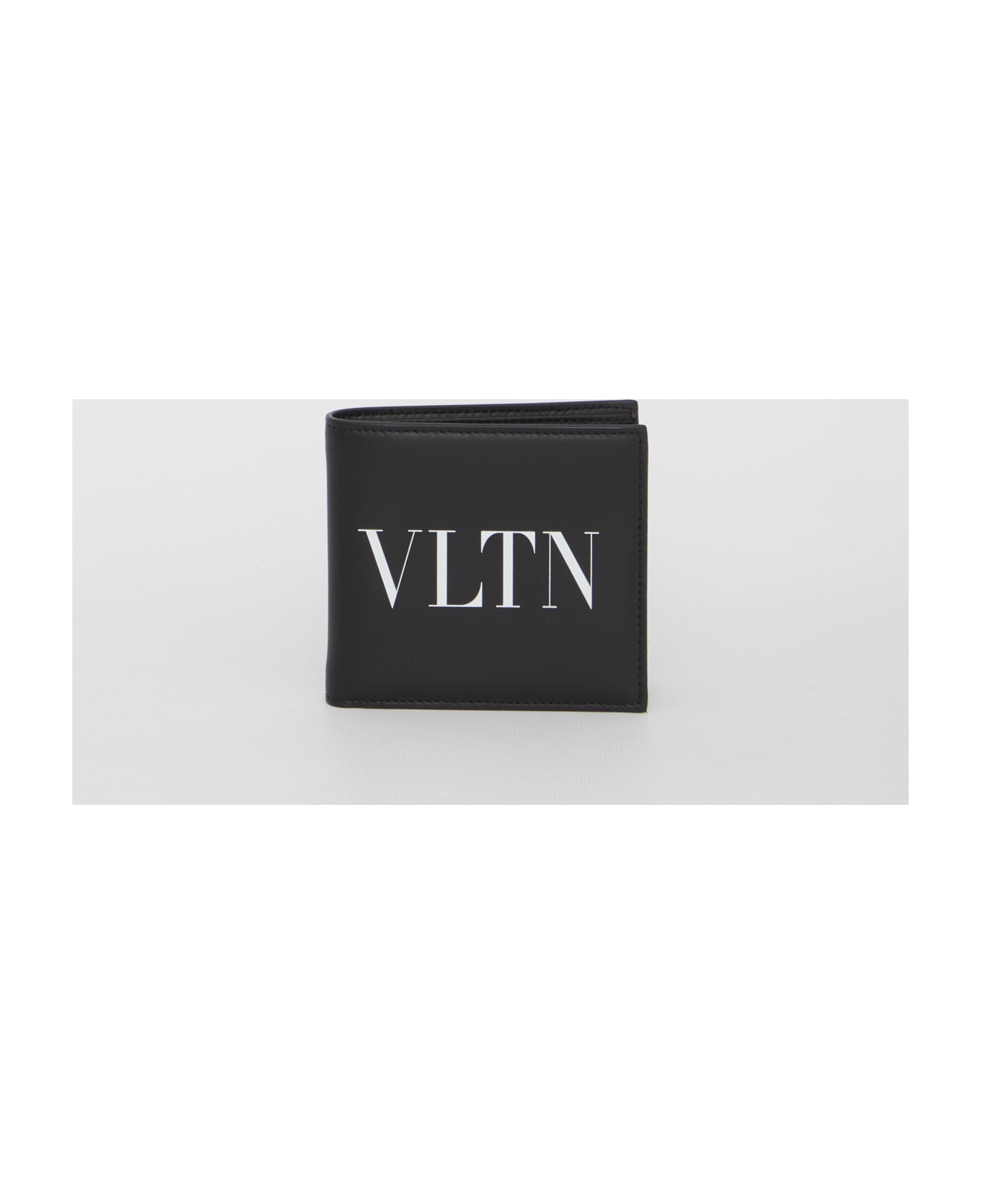 Valentino Garavani Vltn Wallet - BLACK
