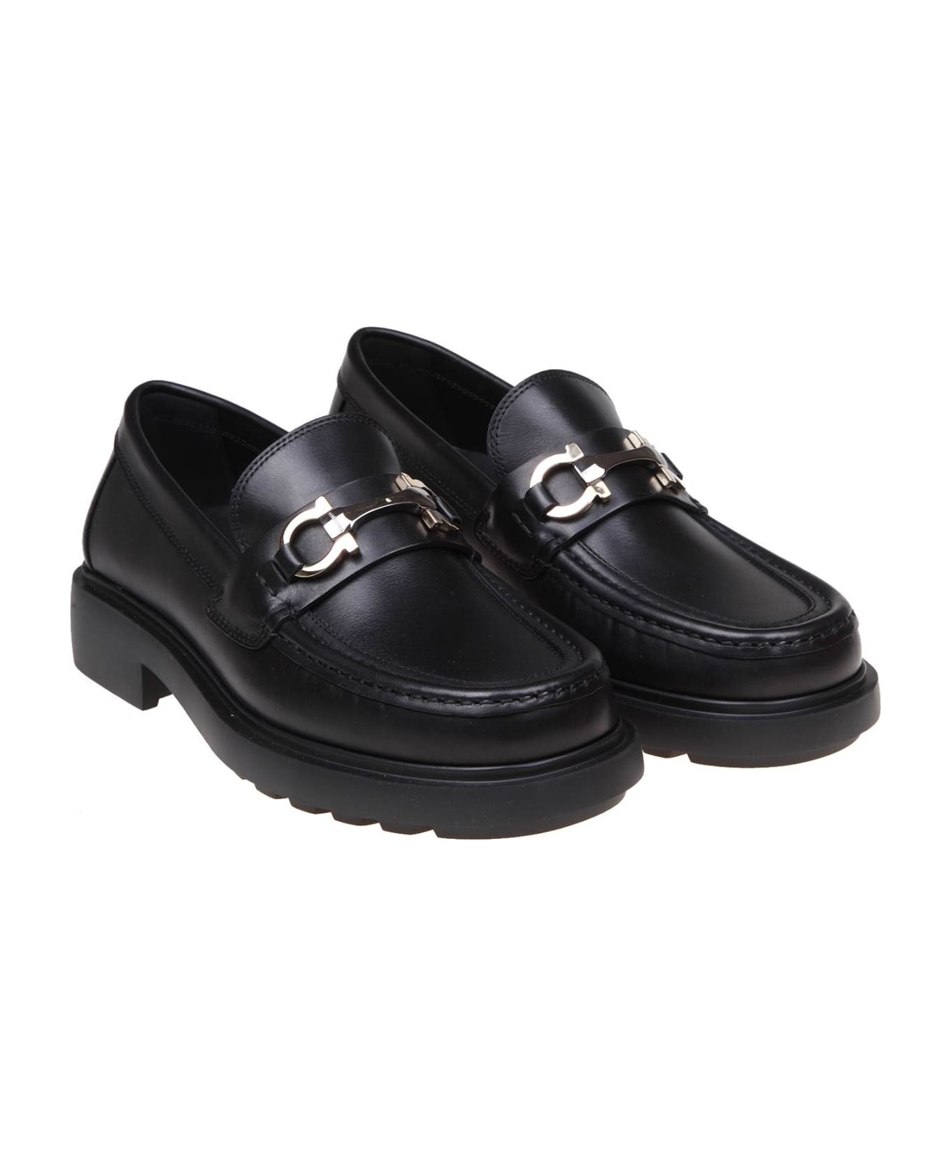 Ferragamo Duglas Leather Loafers With Gancini Buckle - Black