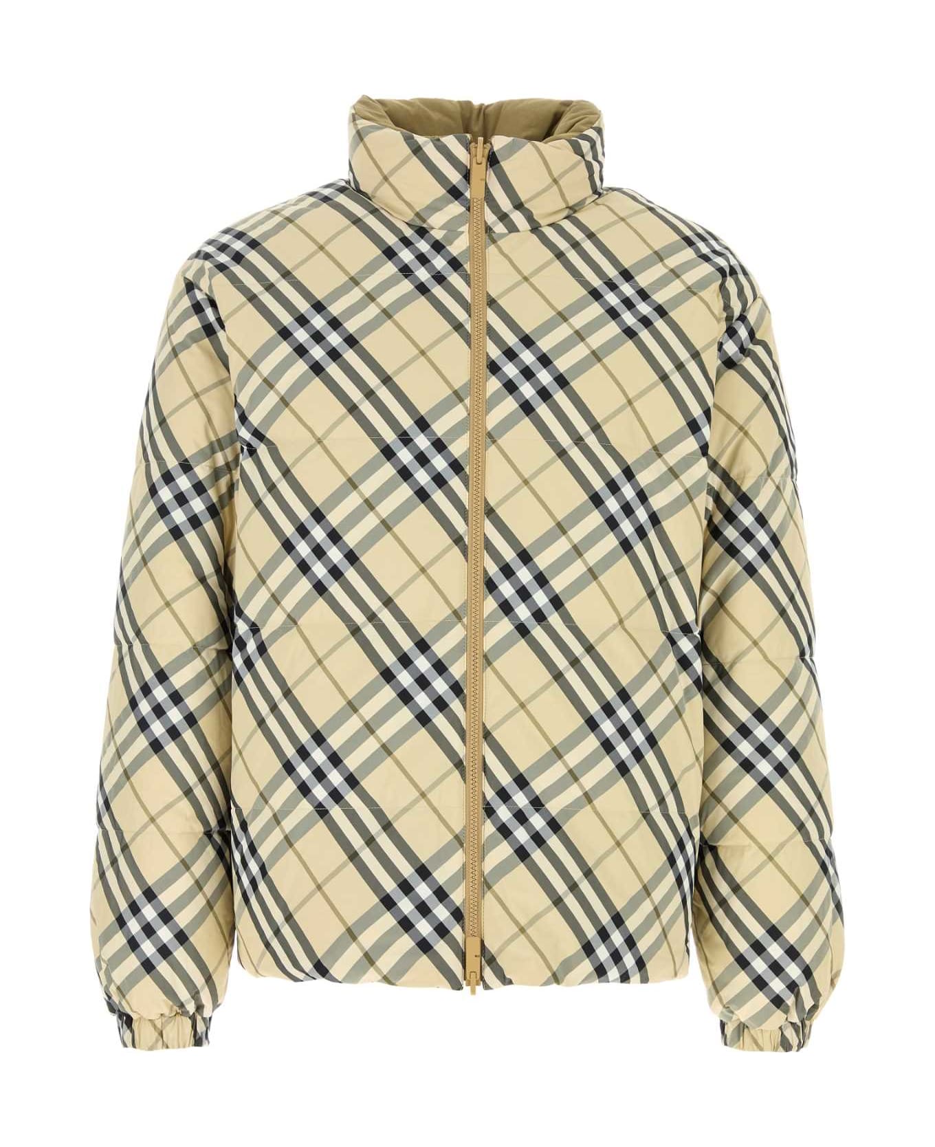 Burberry Printed Nylon Reversible Down Jacket - GRAINIPCHECK