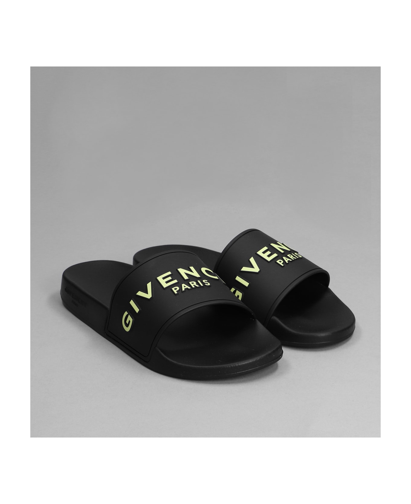 Givenchy Flats In Black Rubber/plasic - black
