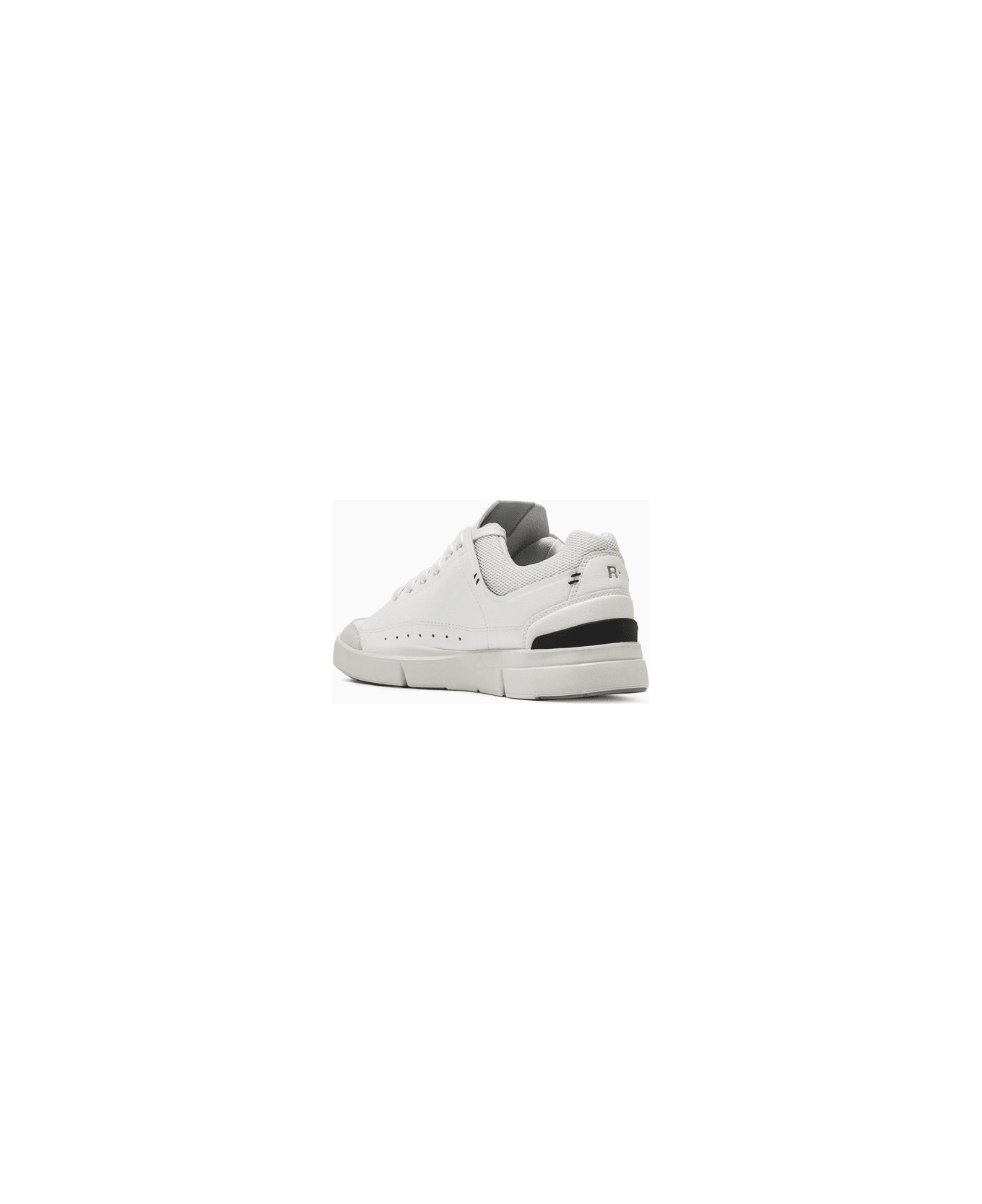 ON Running On The Roger Centre Sneakers 48.98974 - WHITE
