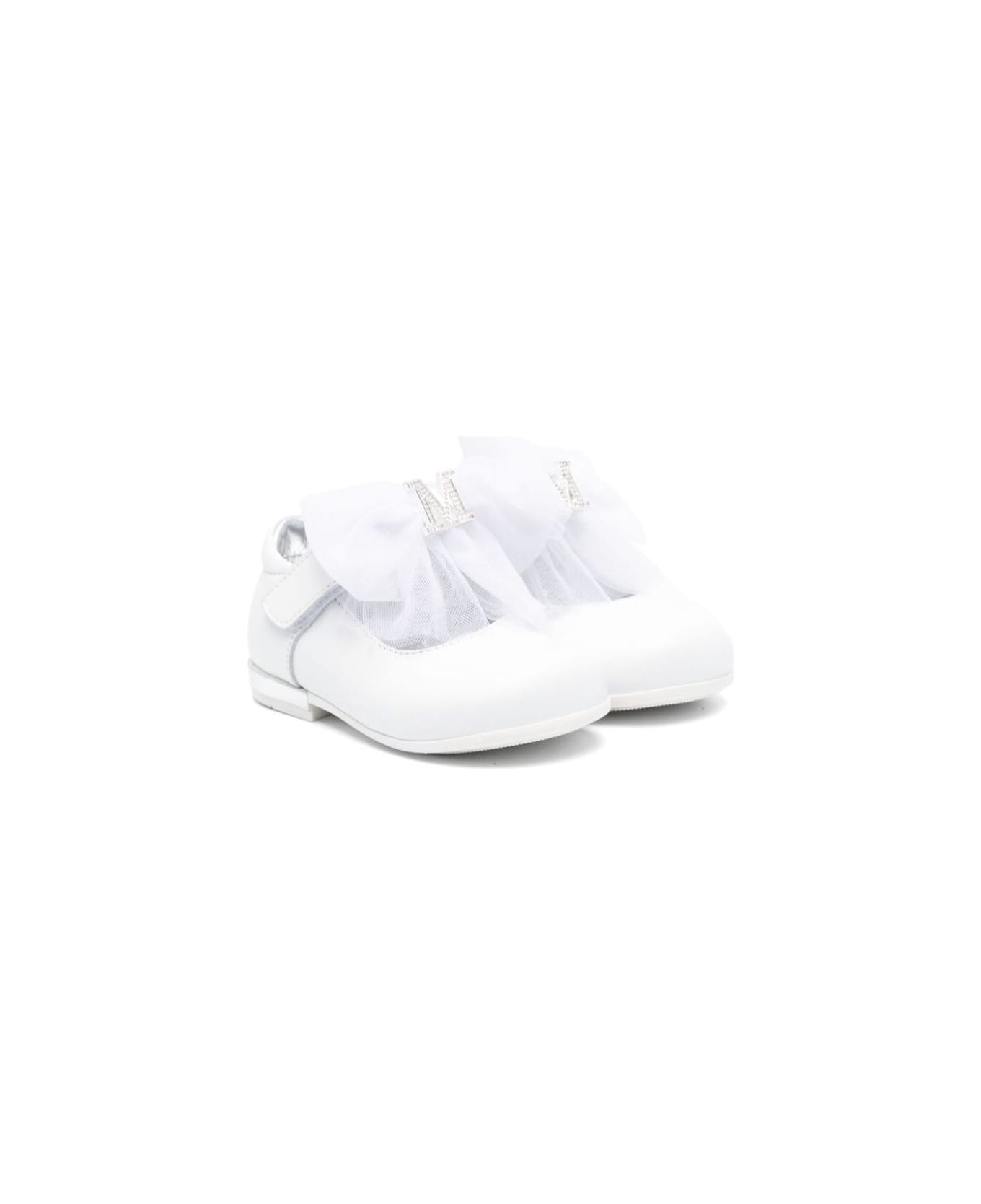 Monnalisa White Ballet Shoes With Bow And Rhinestoned Logo Plaque In Leather Girl - White シューズ