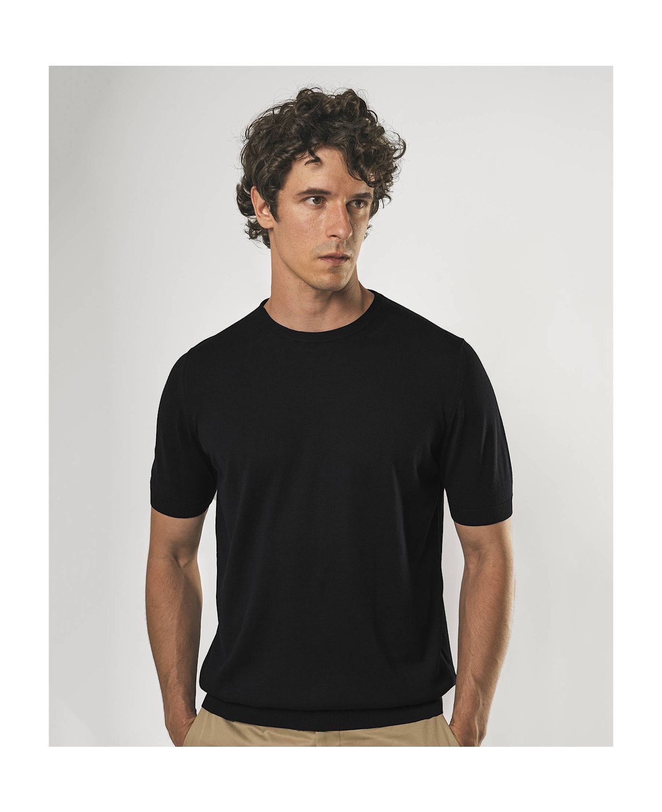 Larusmiani Brighton T-shirt Sweater - Black