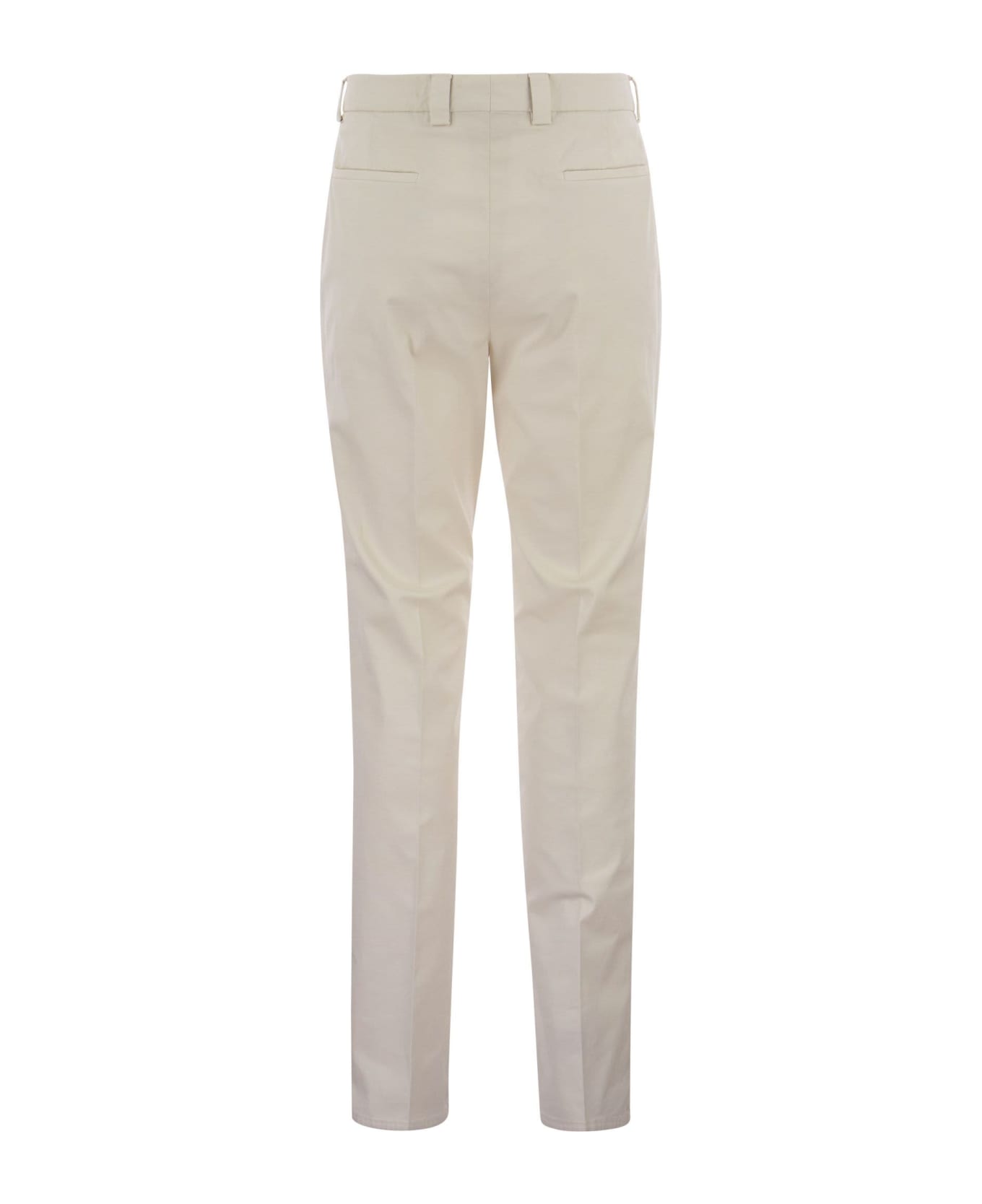 Brunello Cucinelli Garment-dyed Leisure Fit Trousers In American Pima Comfort Cotton With Pleats - White