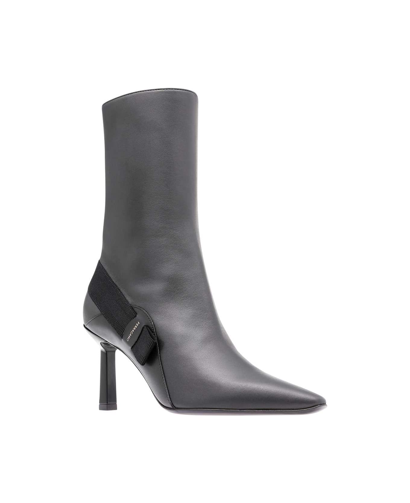 Ferragamo Virgilia Leather Boots - black