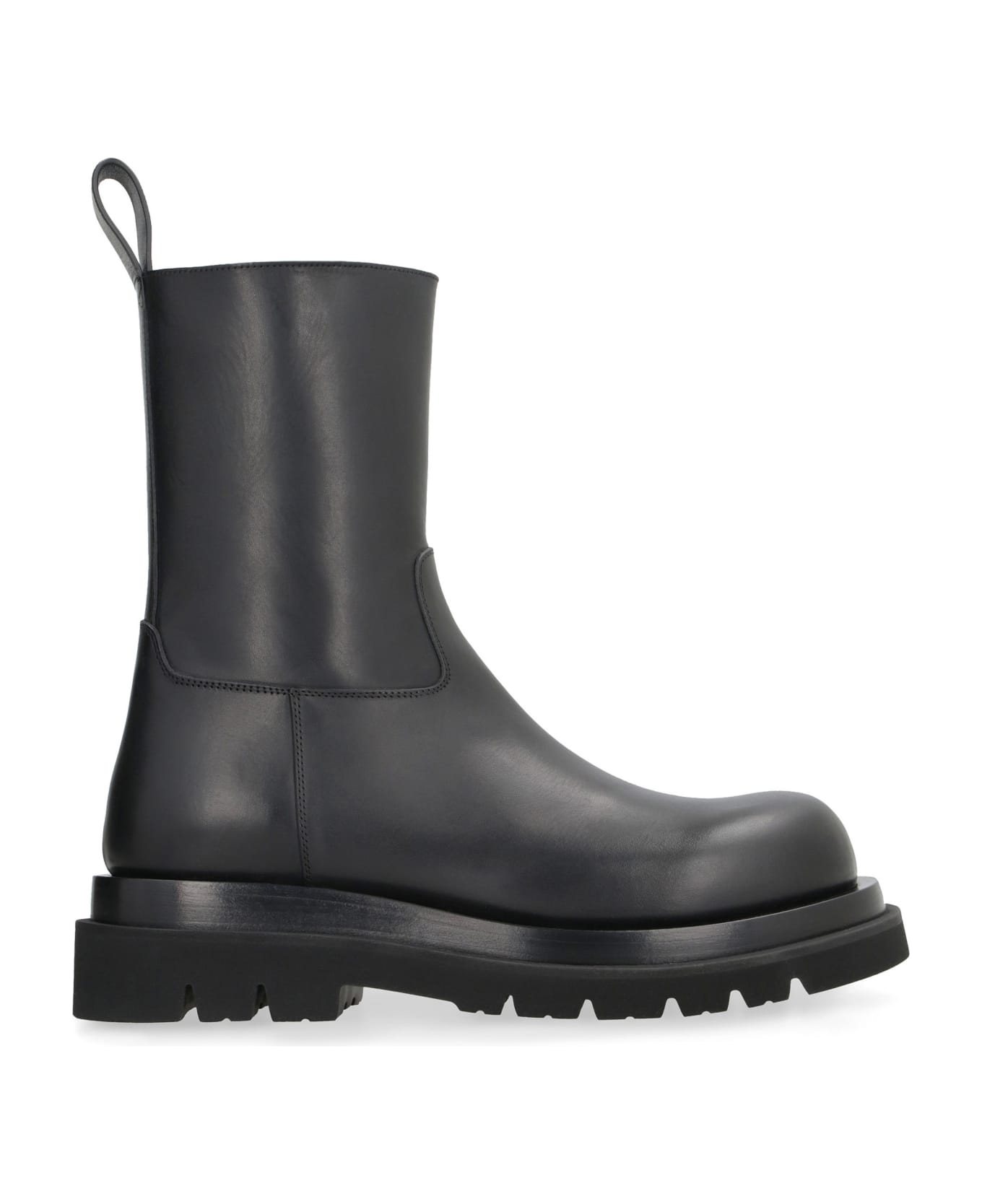 Bottega Veneta Lug Leather Ankle Boots - black