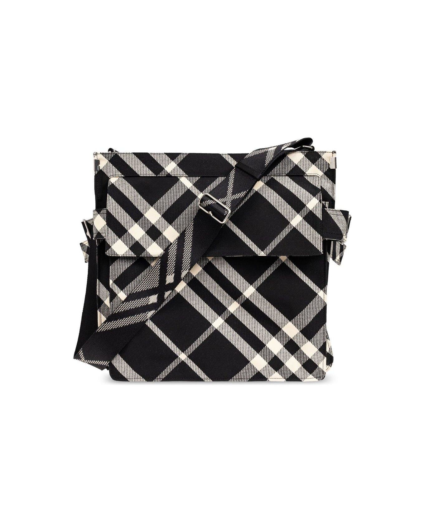 Burberry Medium Checked Trench Tote Bag - Black/calico