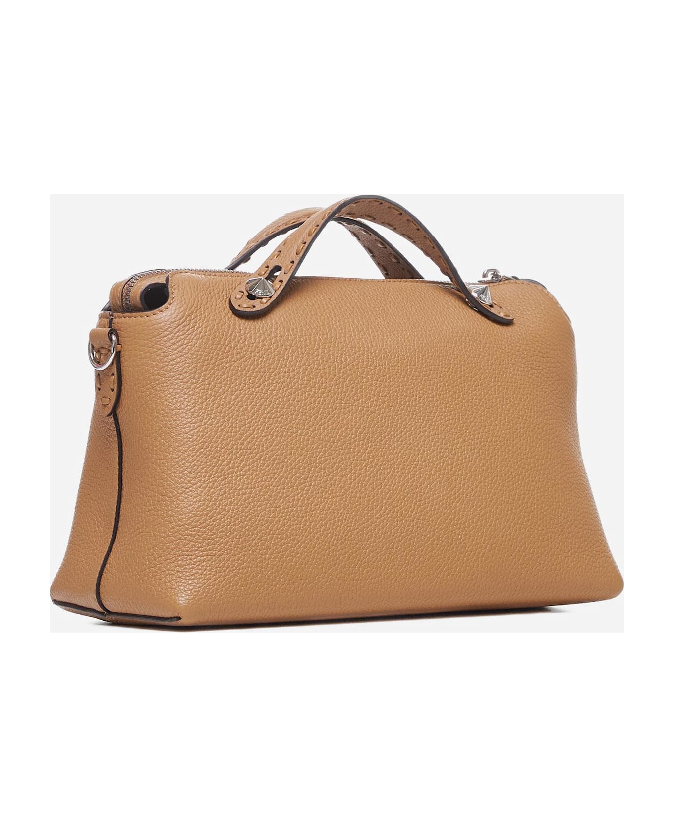 トートバッグ FENDI Ivory Leather Medium By The Way Handbag Fendi Ivory Leather Medium By The Way Handbag in Natural | Lyst