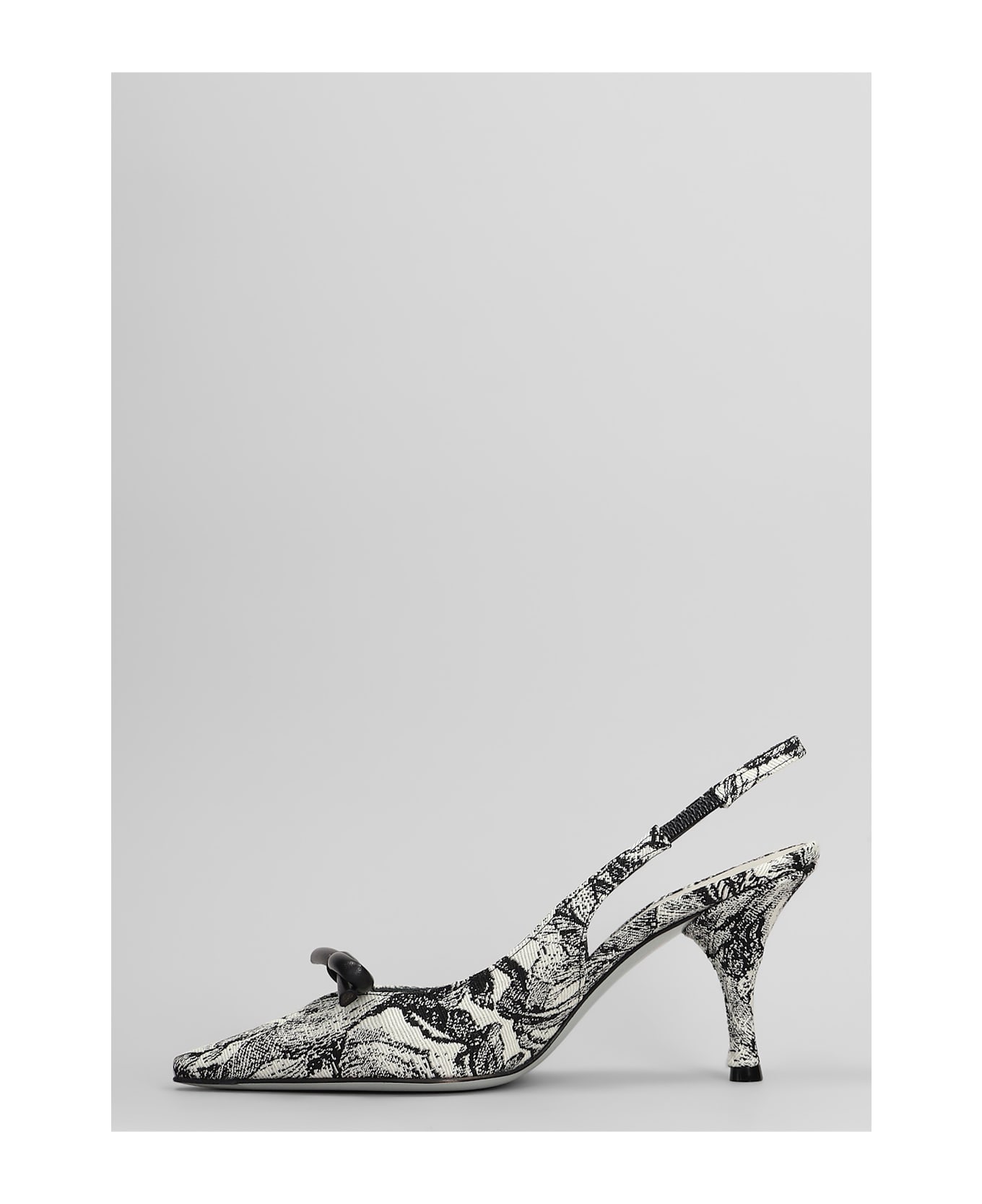 Roberto Festa Marigold Pumps In White Fabric - white