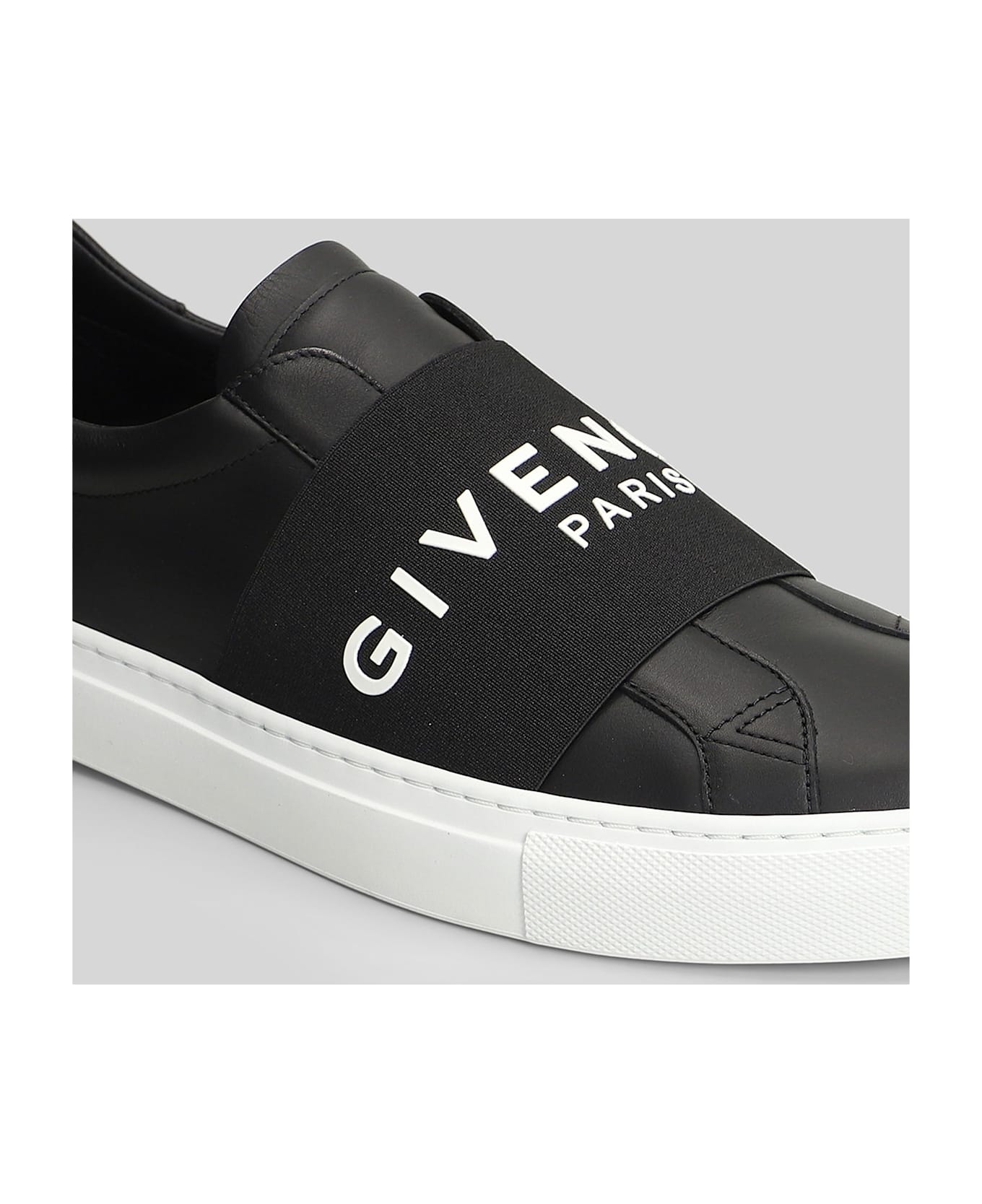Givenchy Urban Street Low Sneakers In Black Leather - black