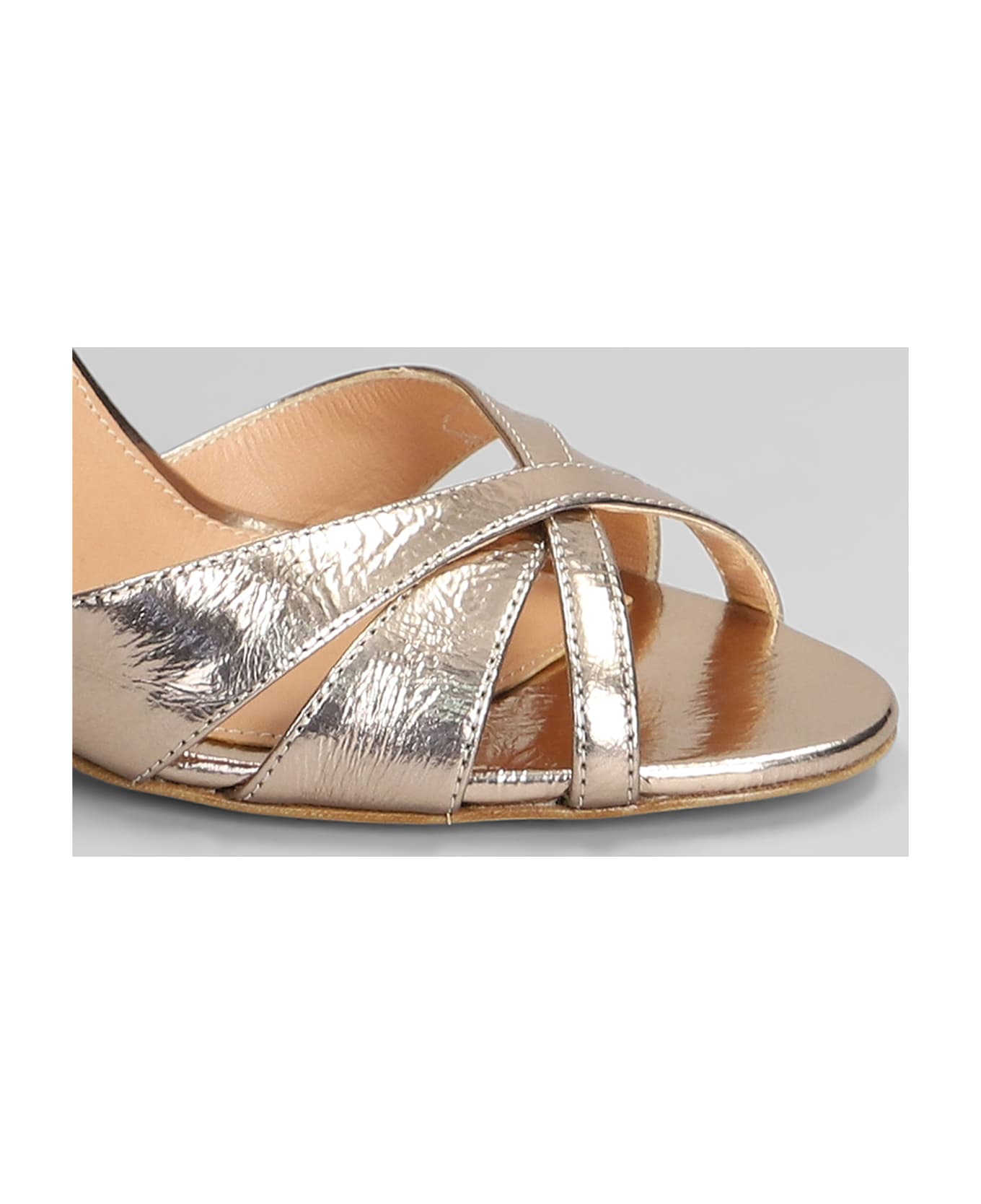 The Seller Sandals In Copper Leather - copper