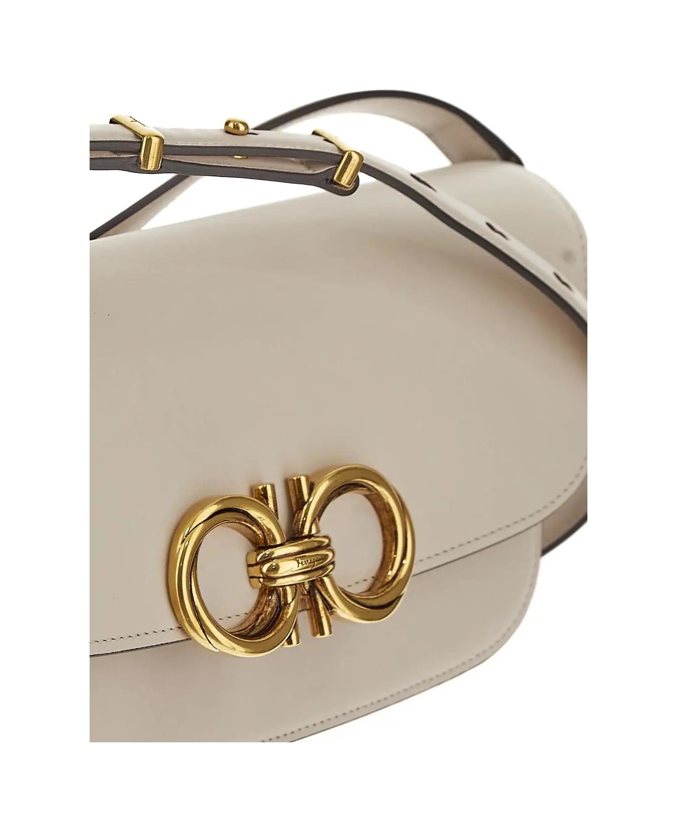 Ferragamo Trapezio Crossbody Bag ショルダーバッグ 通販 | italist