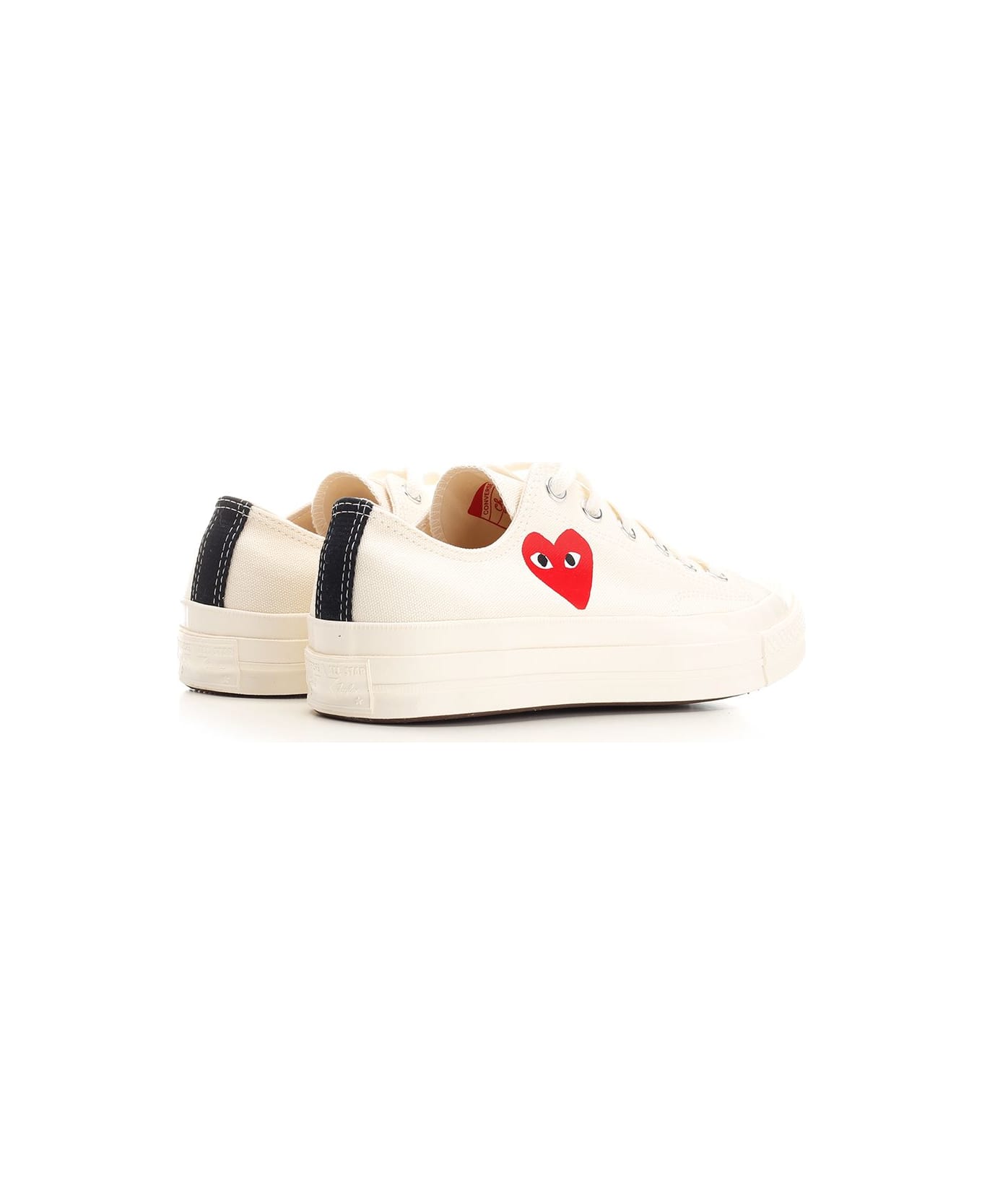 Comme des Garçons Play Converse 
chuck Taylor All Star
 - White