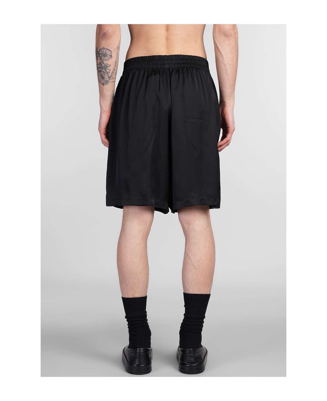 ih nom uh nit Shorts In Black Viscose - black
