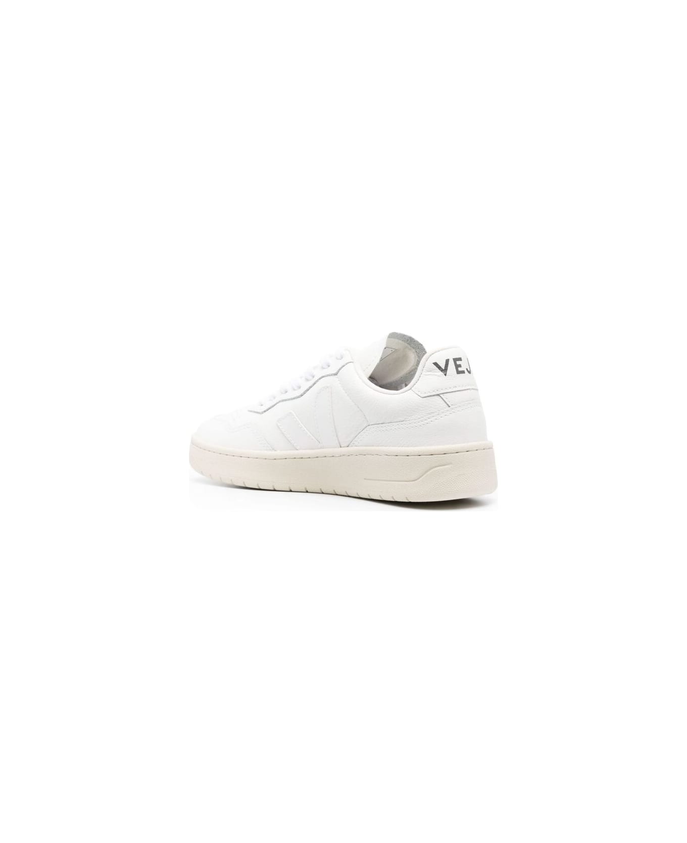 Veja Sneaker - WHITE