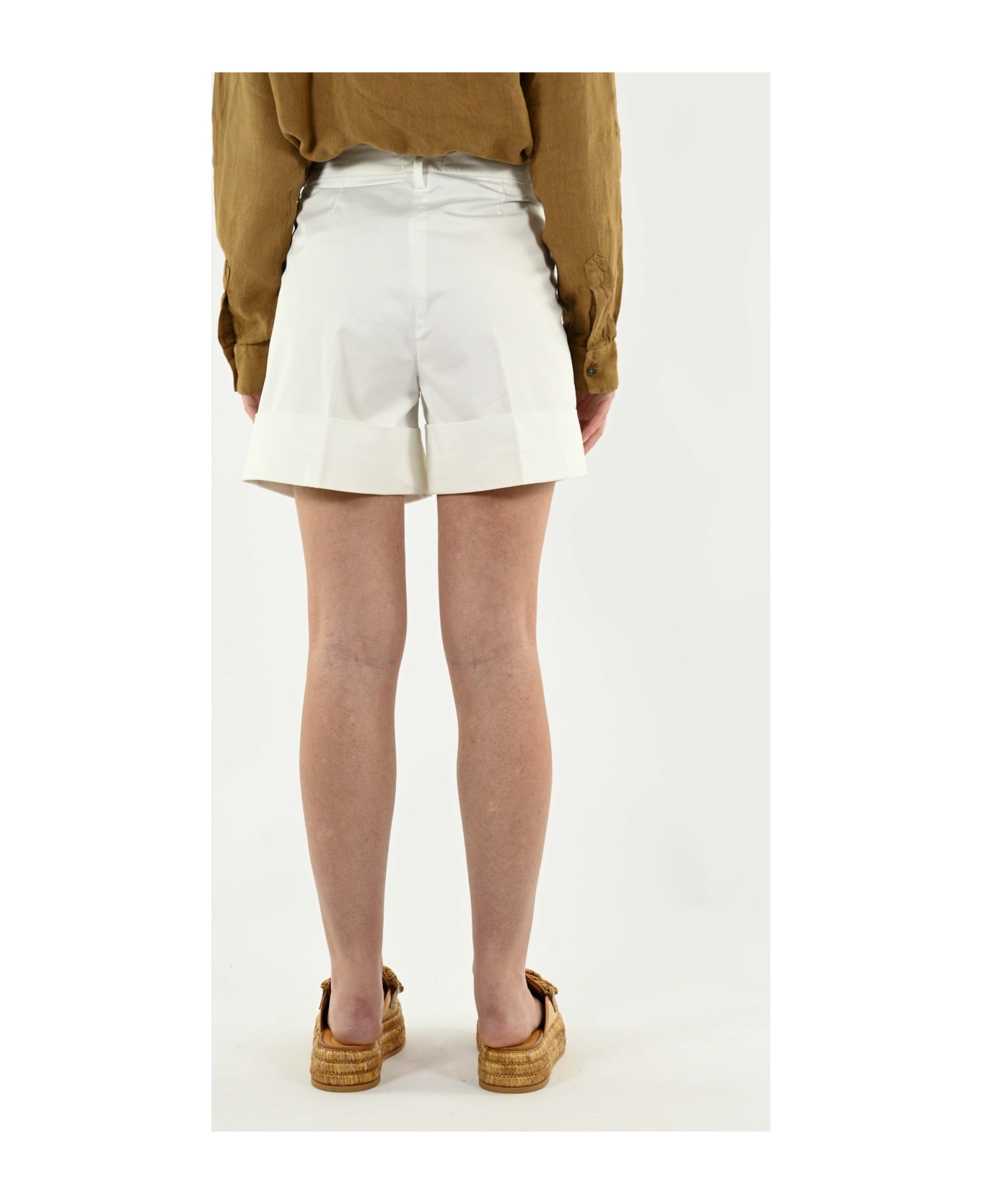 Fay High Turn-up Shorts - White ショートパンツ