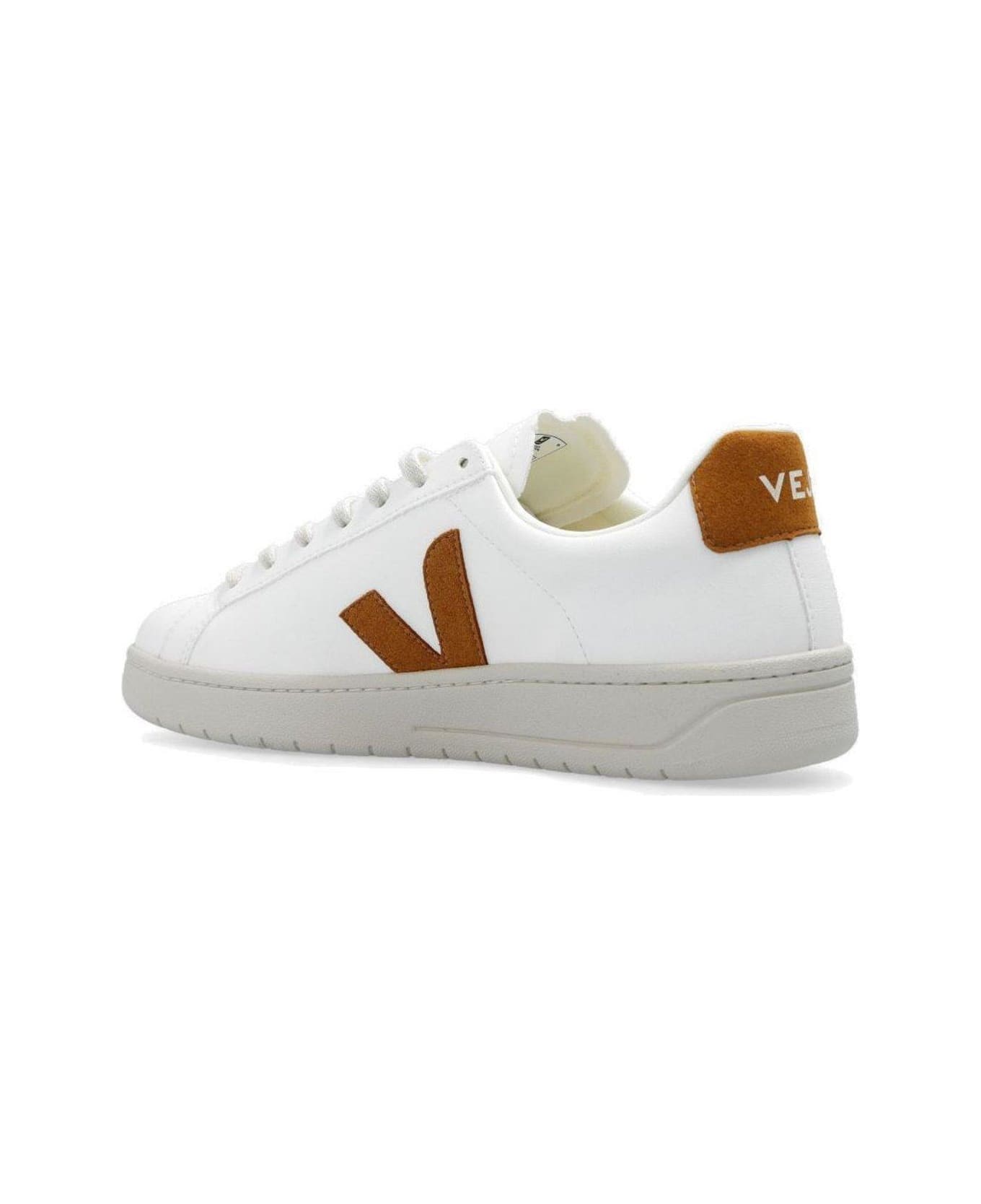 Veja Urca Cwl Lace-up Sneakers - White Camel