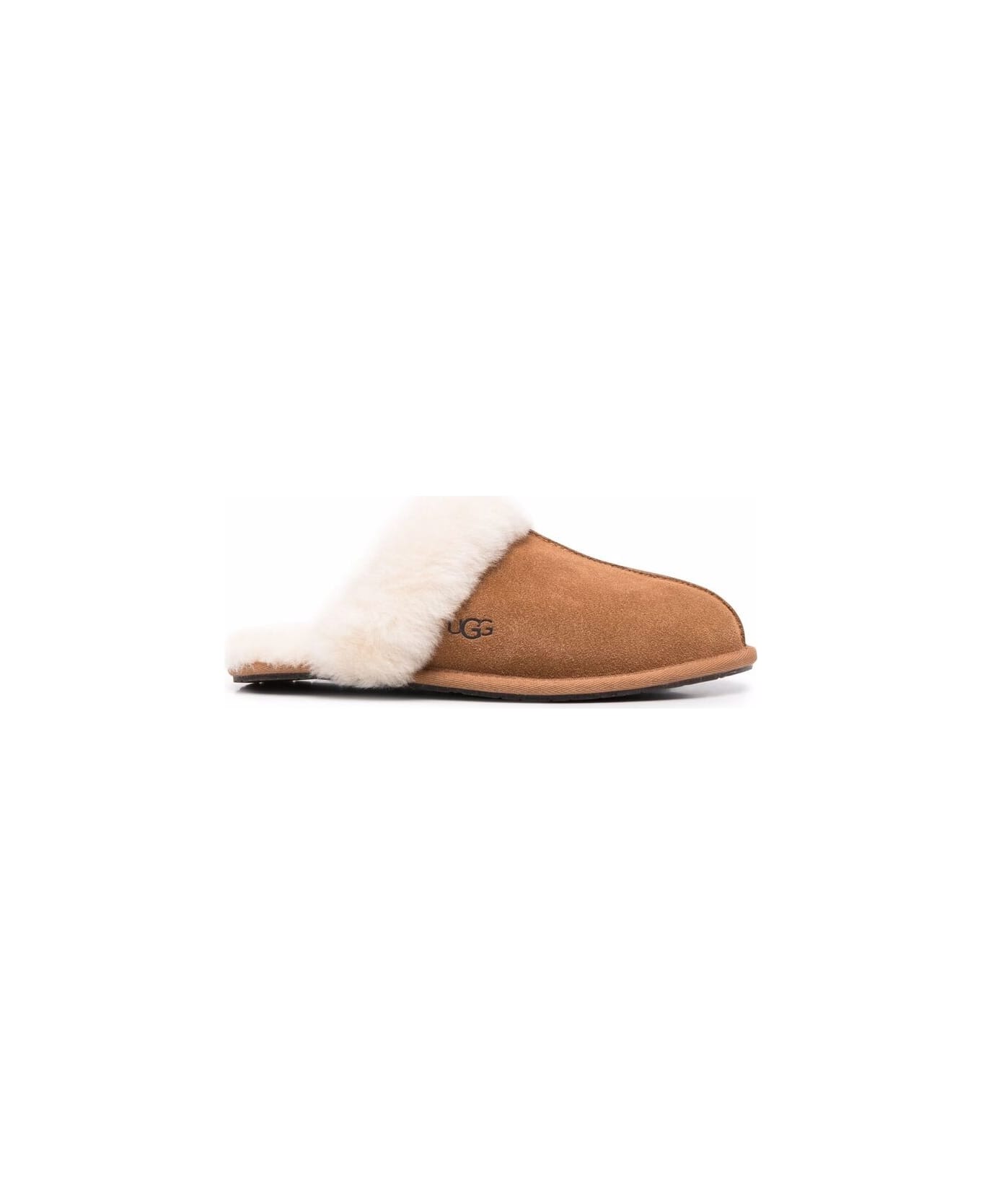 UGG Shoes - BROWN