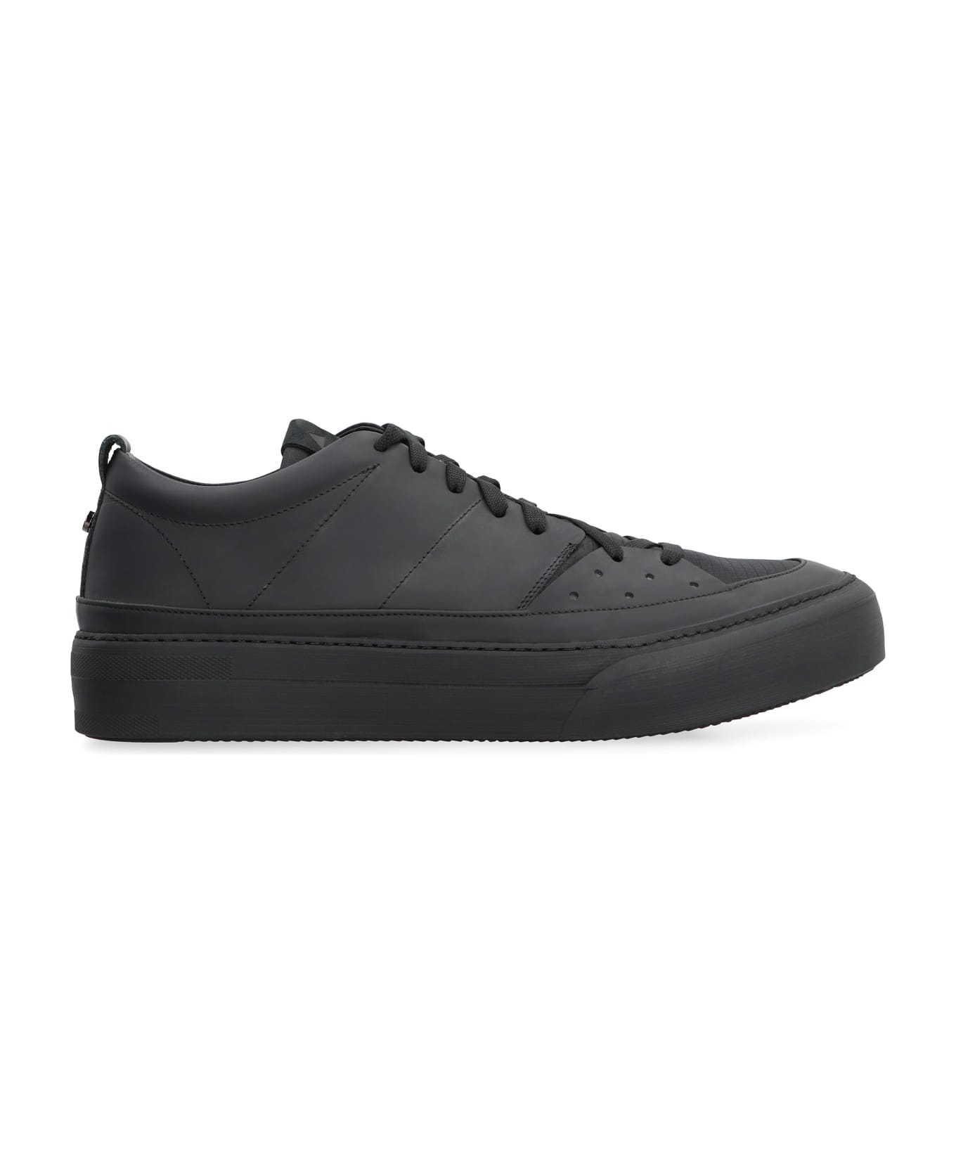 Volta Judoka Low-top Sneakers - black