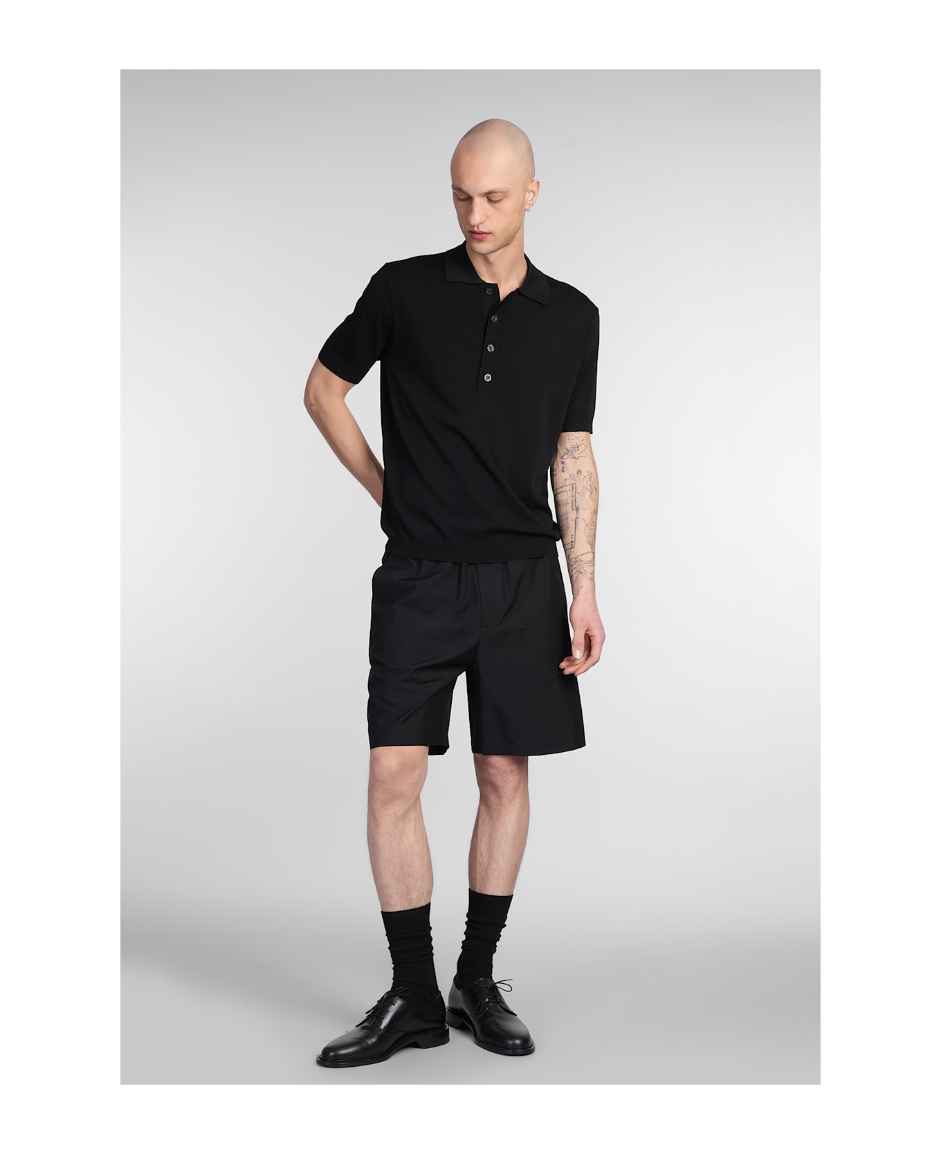 Low Brand Georgette Shorts In Black Wool - black