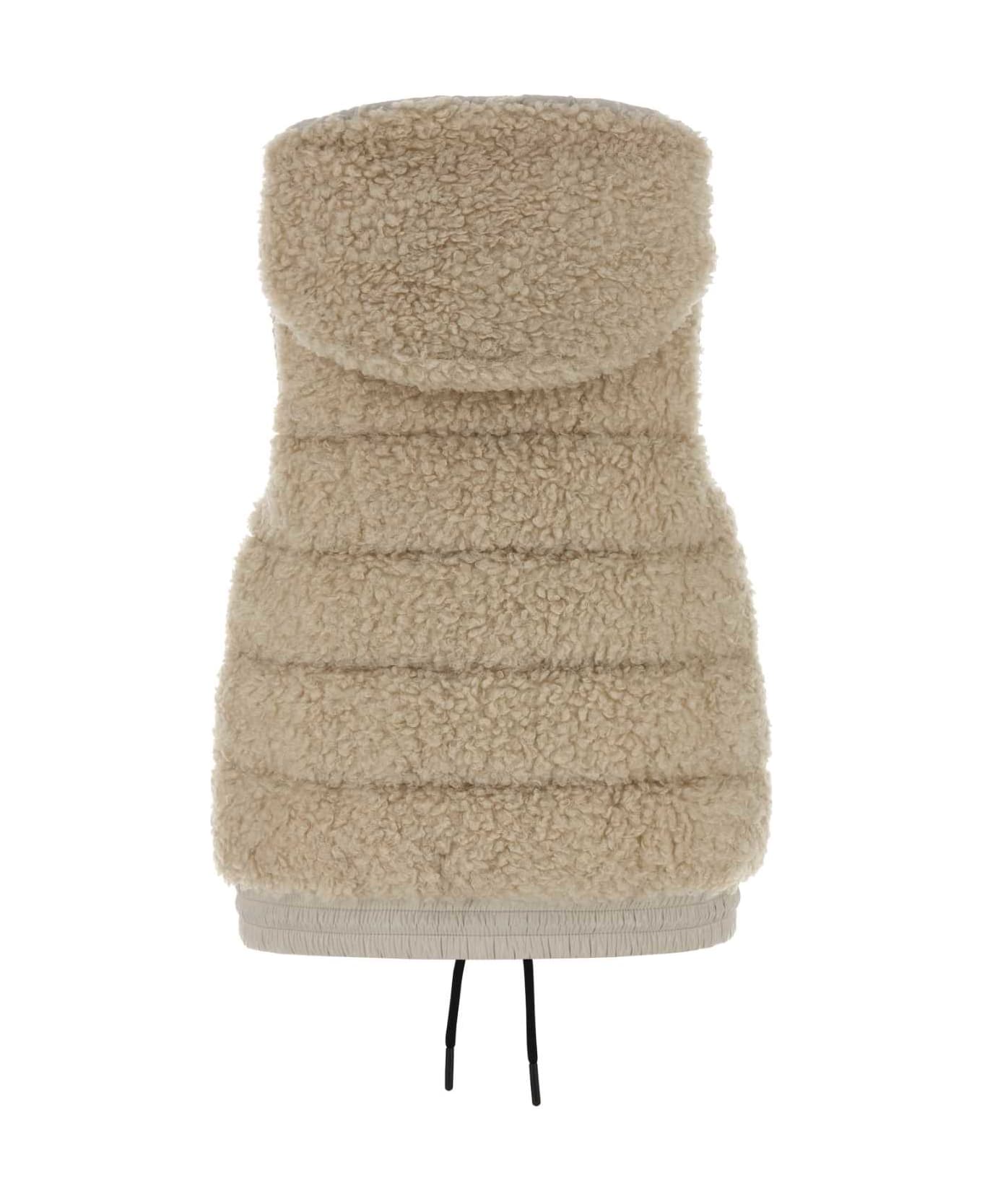 Moncler Grenoble Ivory Teddy Fabric Sleeveless Down Jacket - 21G