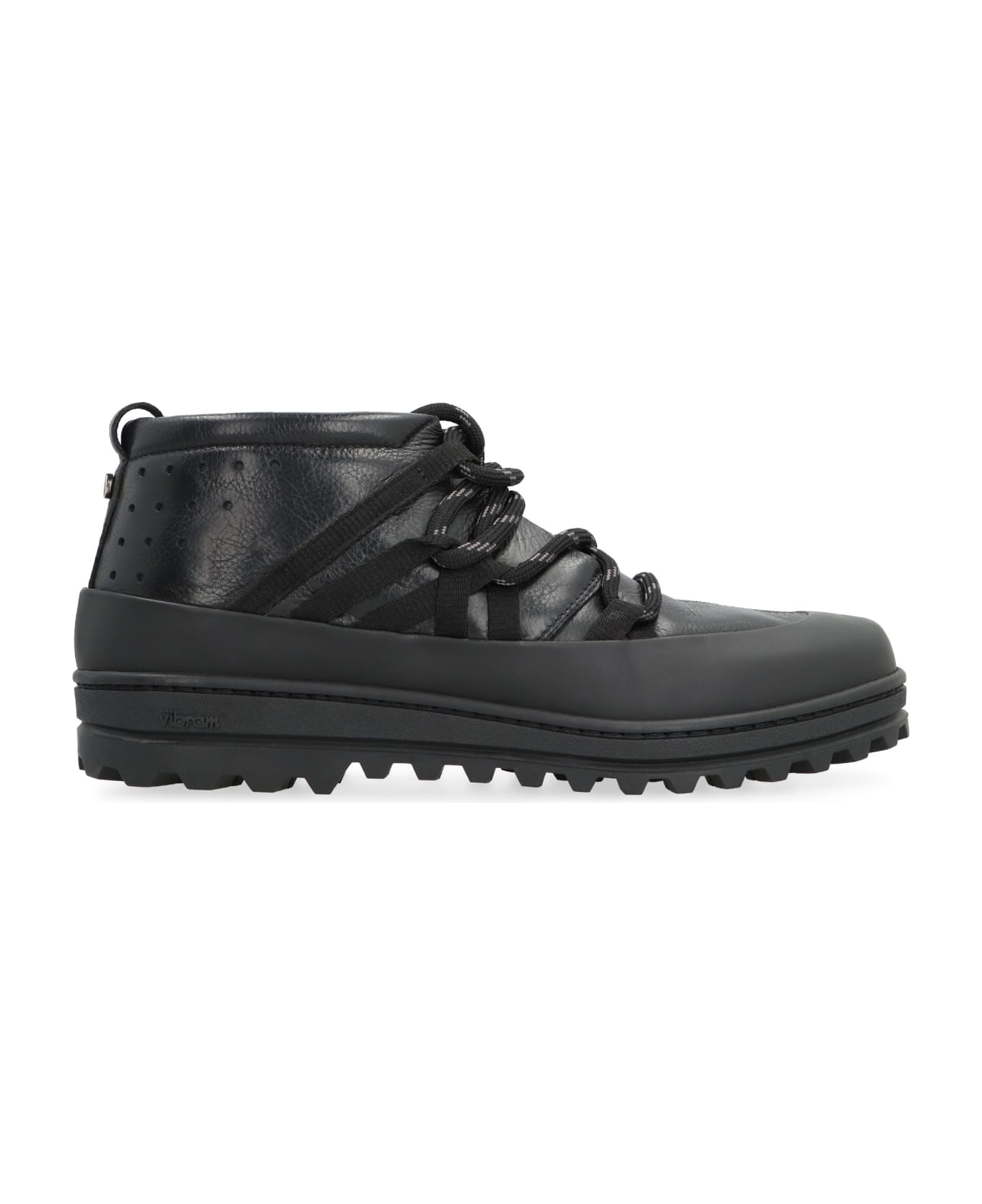 Volta Mid-top Sneakers - black