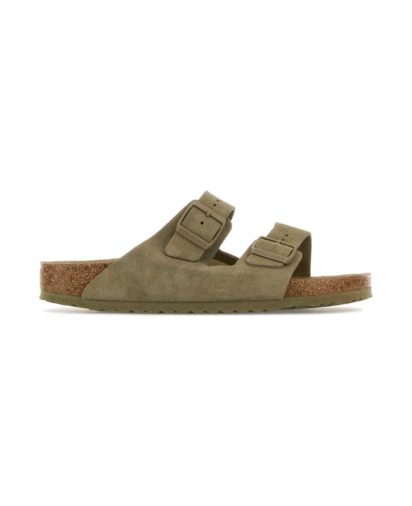 Birkenstock Khaki Suede Arizona Slippers - FADEDKHAKI